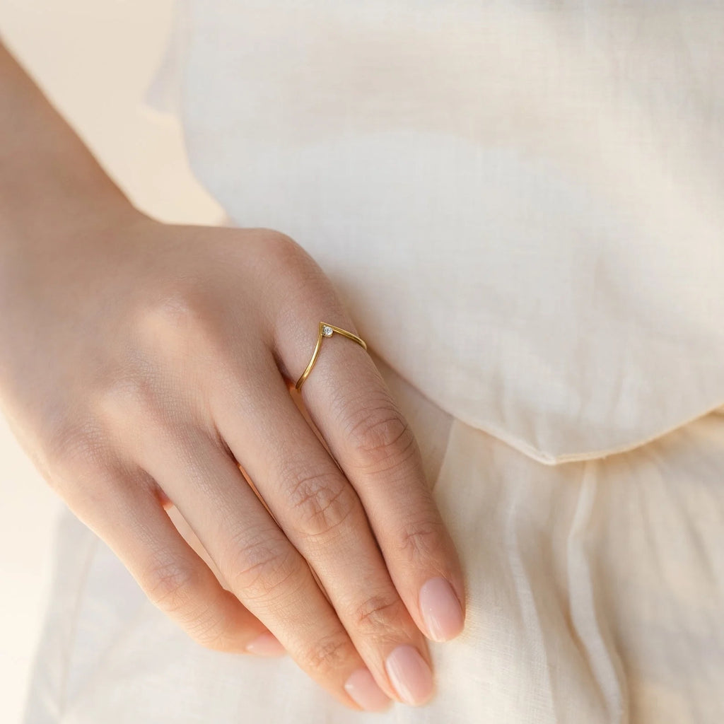 Curve Birthstone Ring
