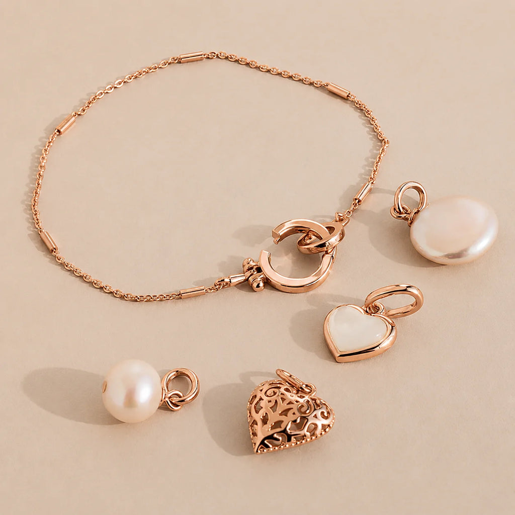 Hinged Circle Pendant Bracelet