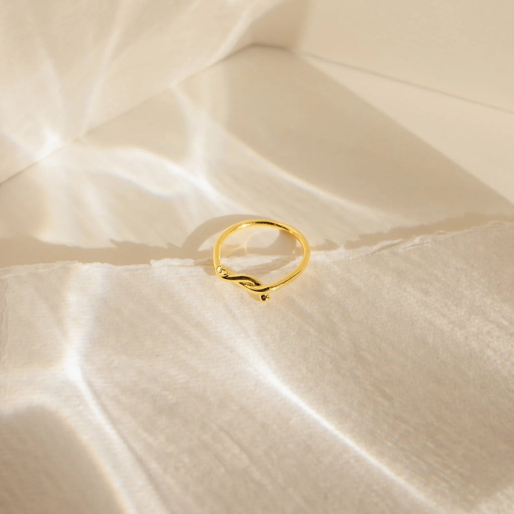 Valerie Knot Ring