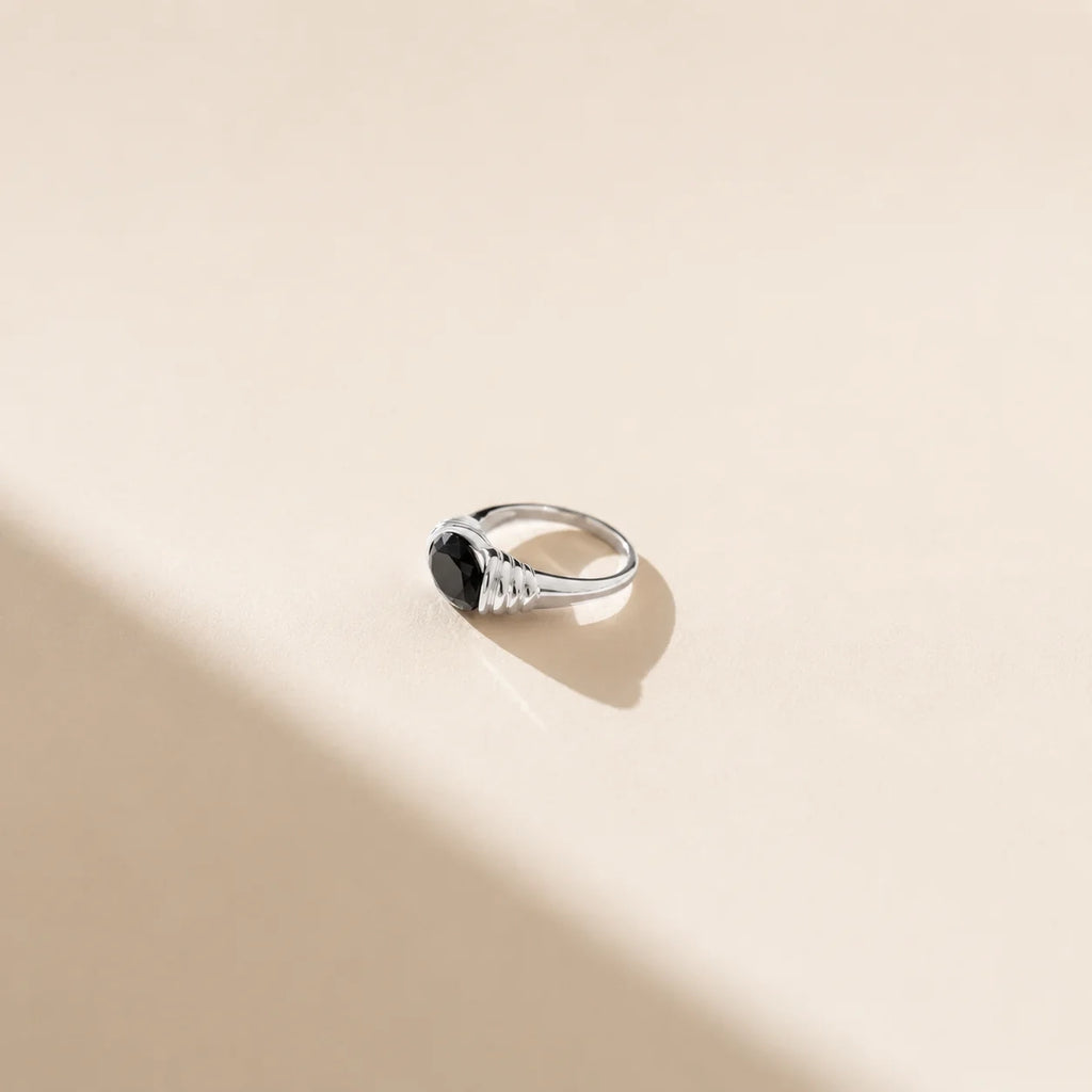 Dusk Signet Ring with Black Onyx Stone