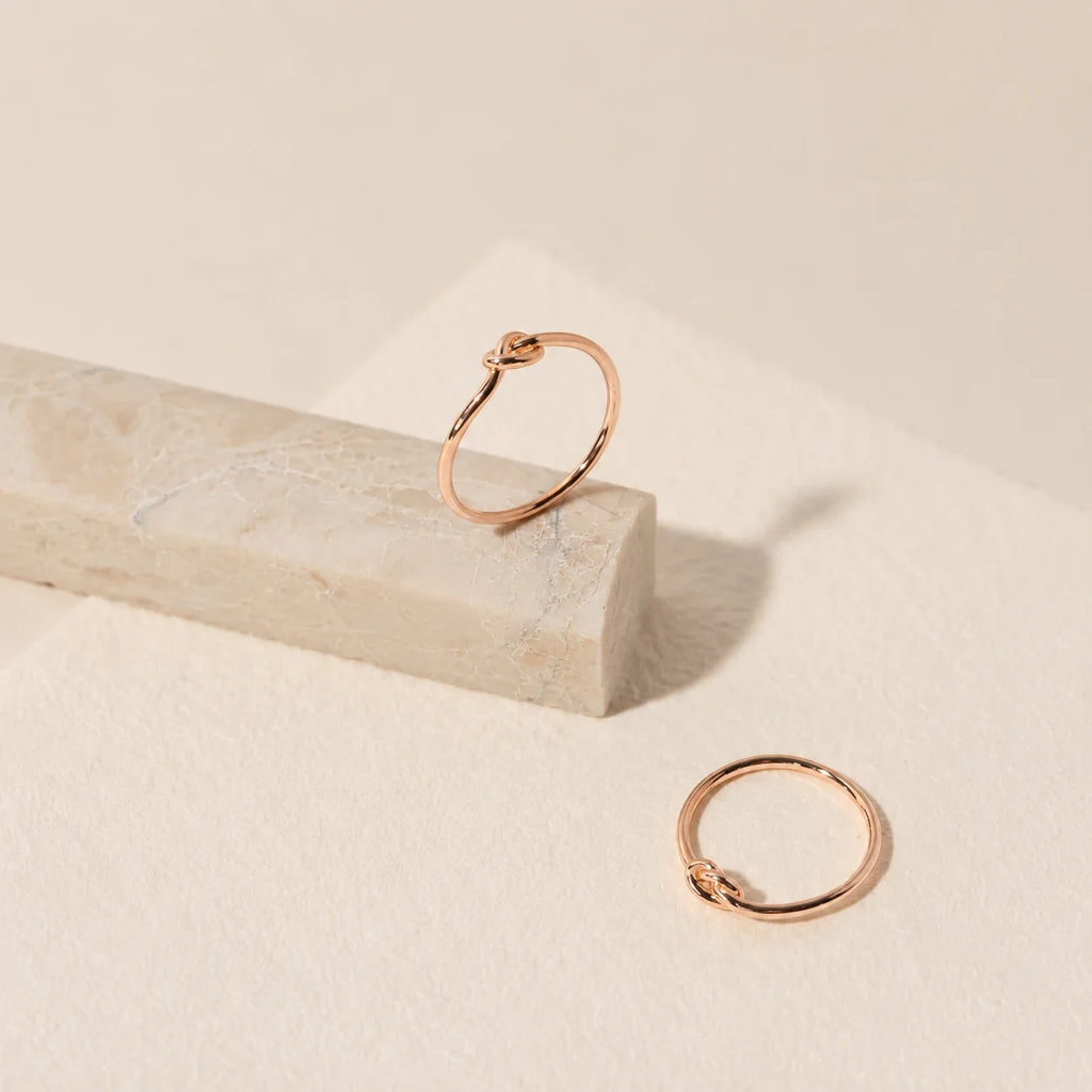 Knot Ring