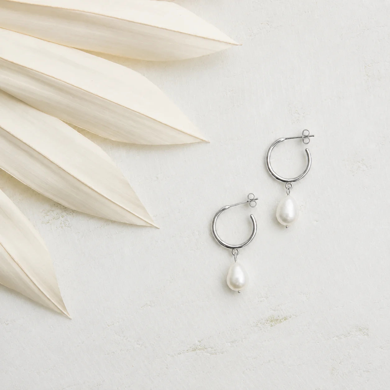 Margot Pearl Hoops