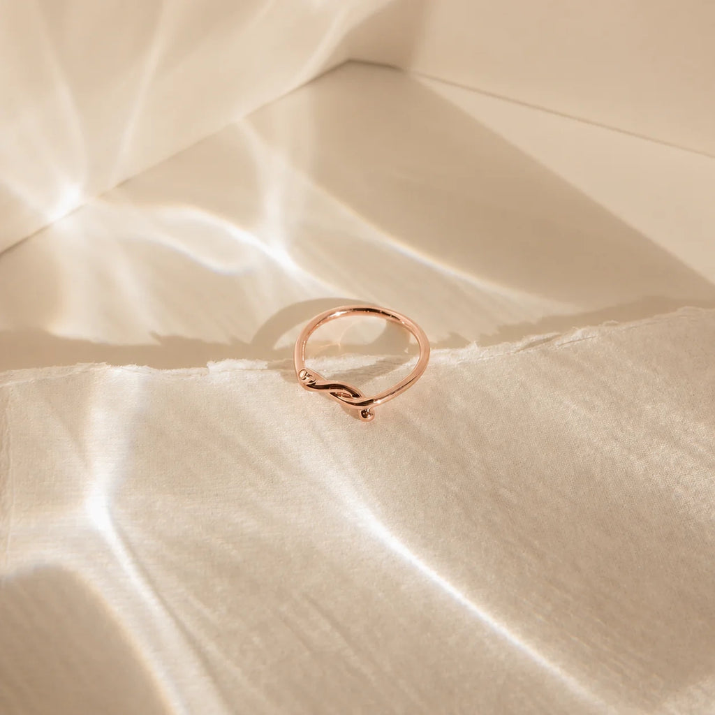 Valerie Knot Ring