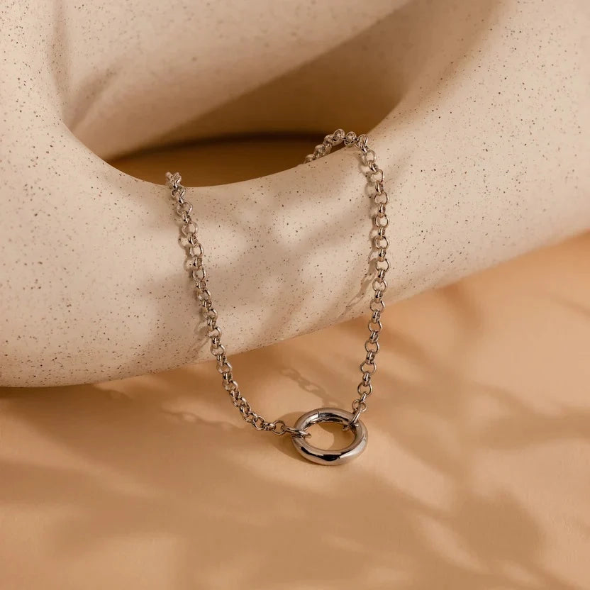 Circle Link Charm Bracelet