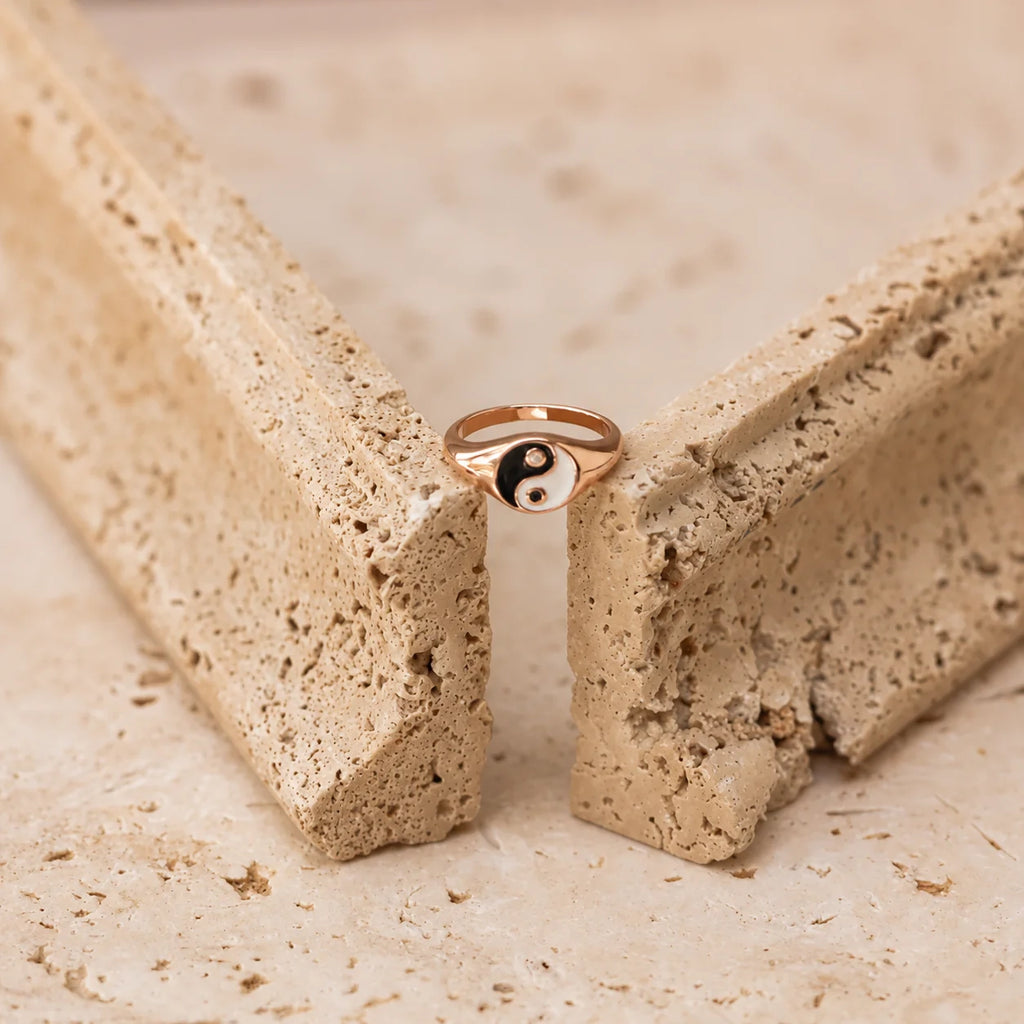 Yin Yang Ring