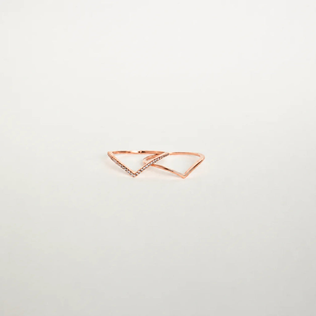 Elevate Your Ring Stack with the Curve Stacking Set