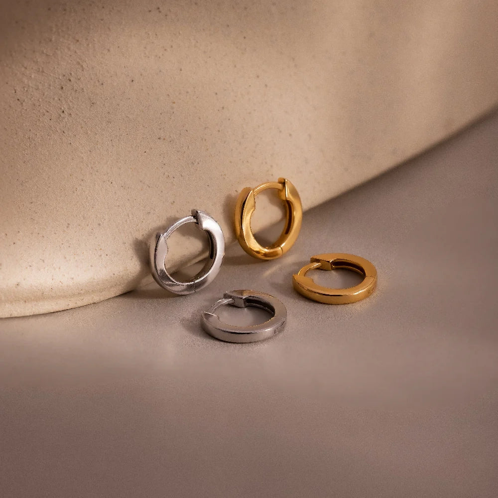Editor III Huggies Silver 18K Gold Plated