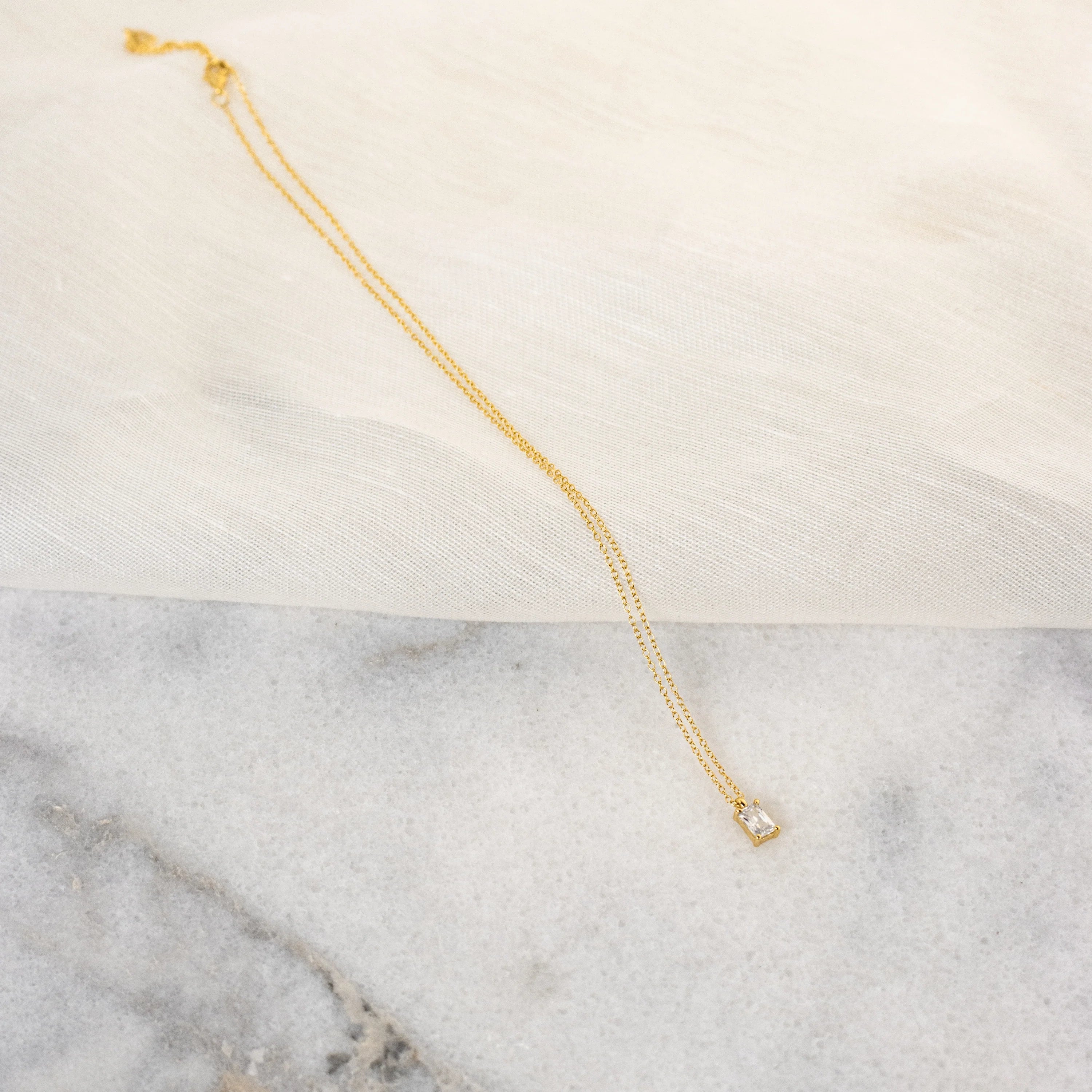 Sage Diamond Necklace Silver 18K Gold Plated