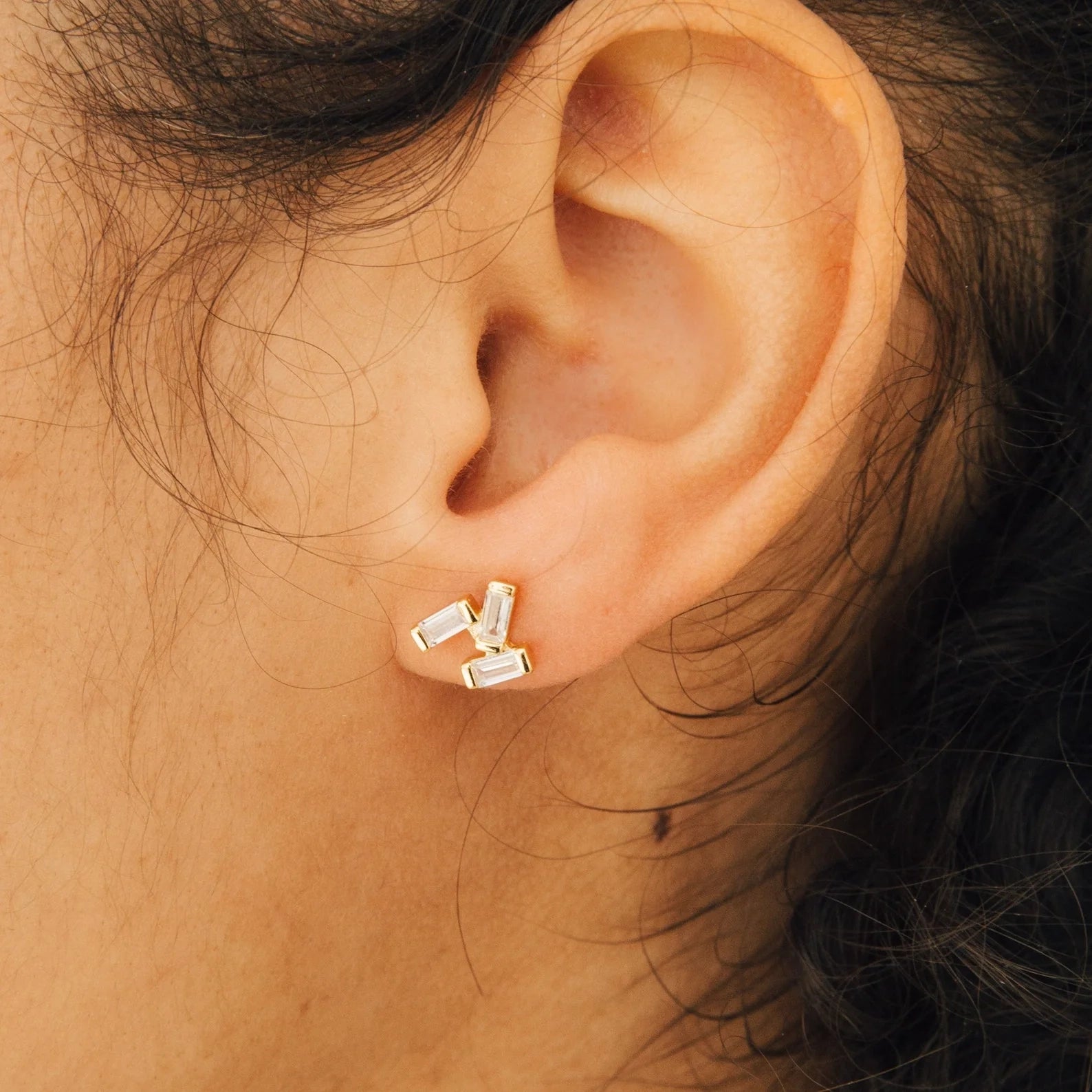 Glacier Diamond Studs Silver 18K Gold Plated