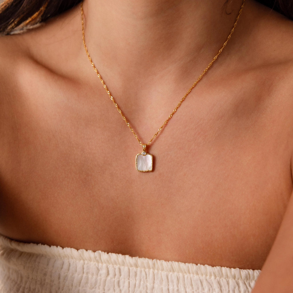 Serenity Mother of Pearl Necklace Silver 18K Gold Plated