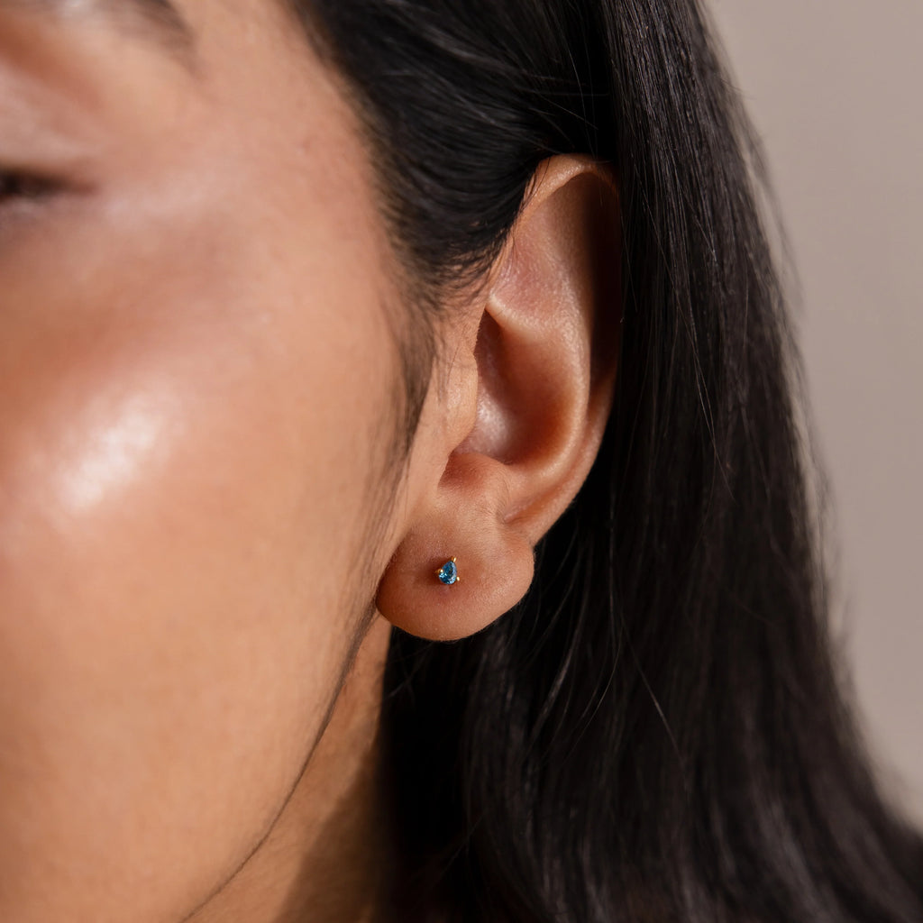 Teardrop Peridot Flatback Studs Silver 18K Gold Plated