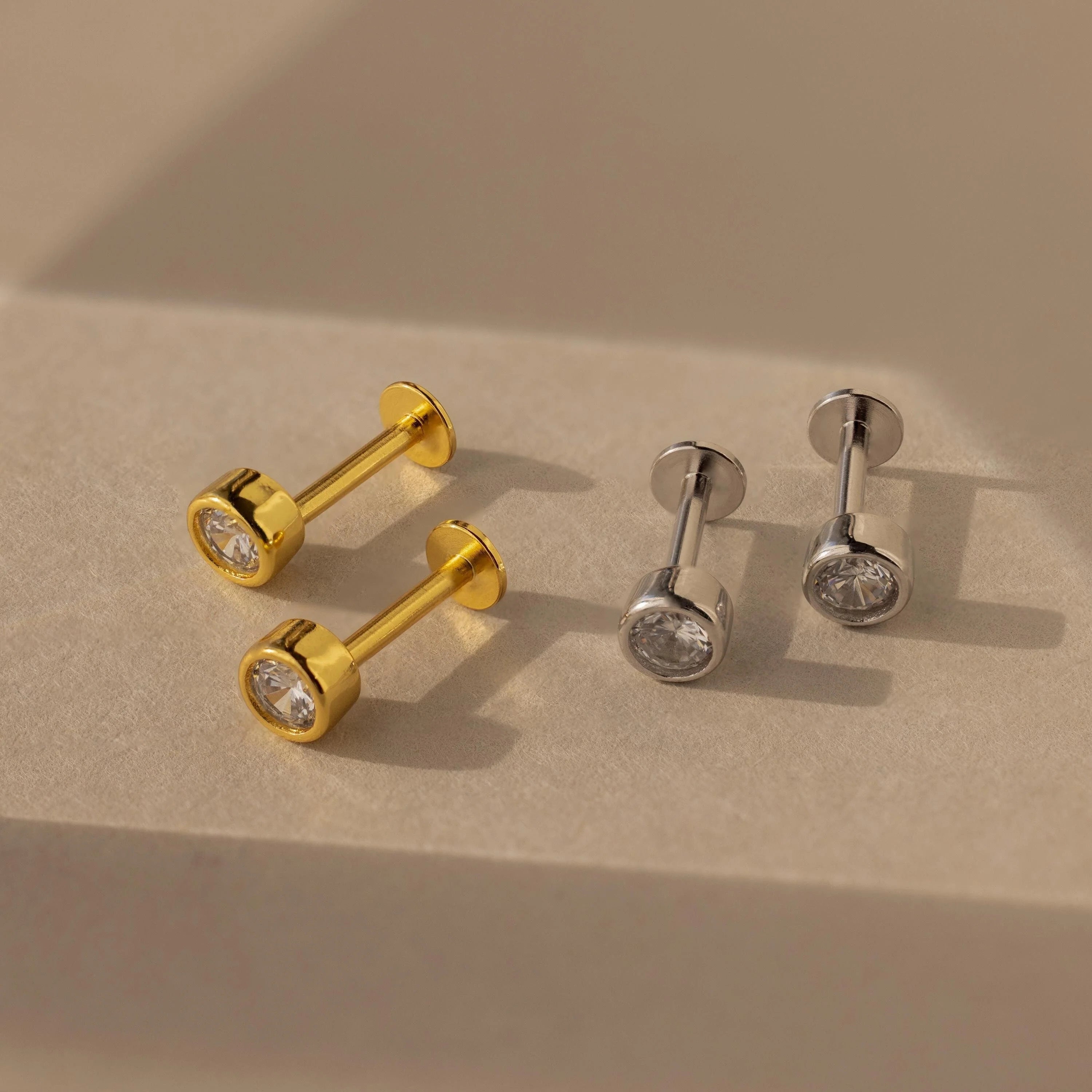 Medium Diamond Bezel Flatback Studs Silver 18K Gold Plated