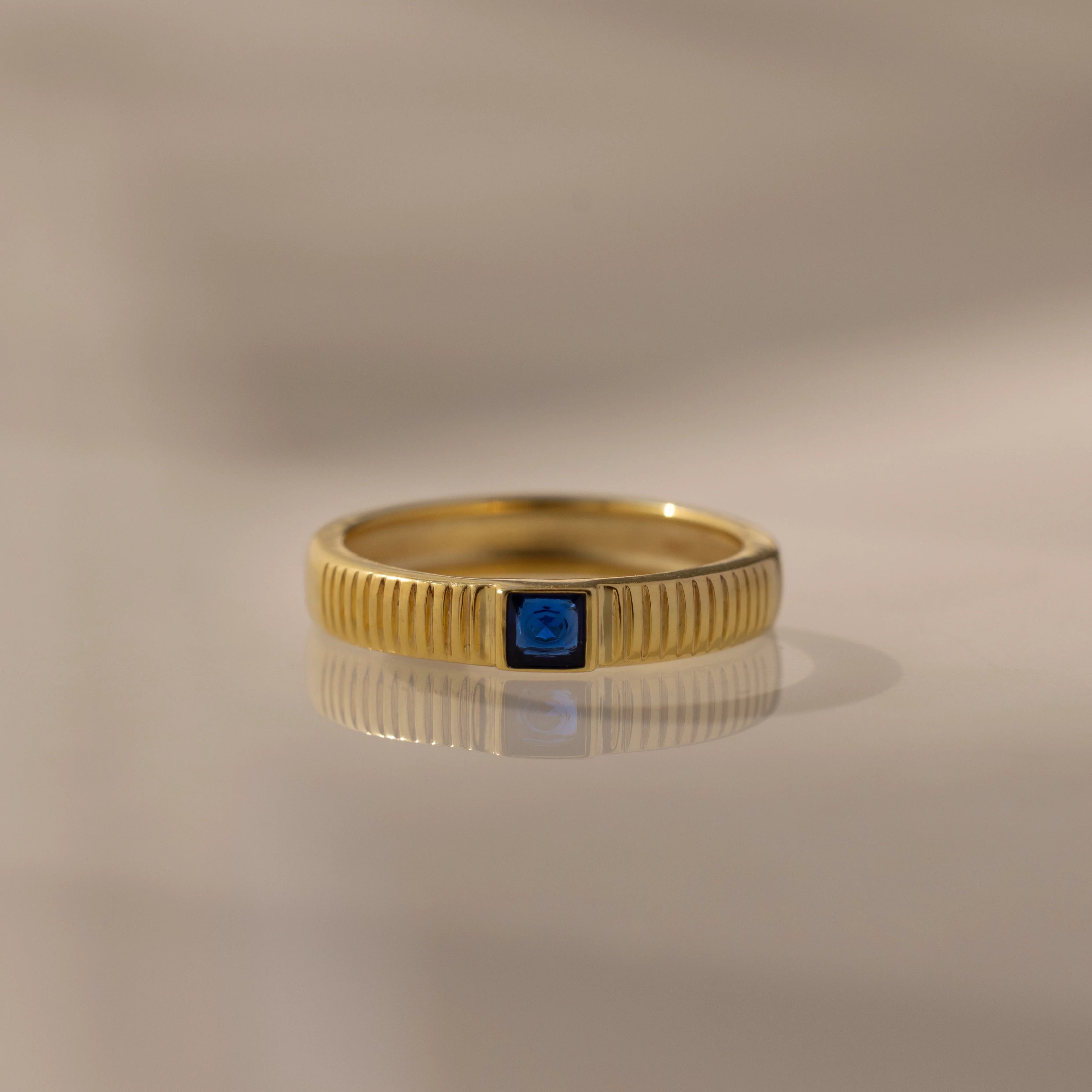 Sapphire Ribbed Band Silver 18K Gold Plated