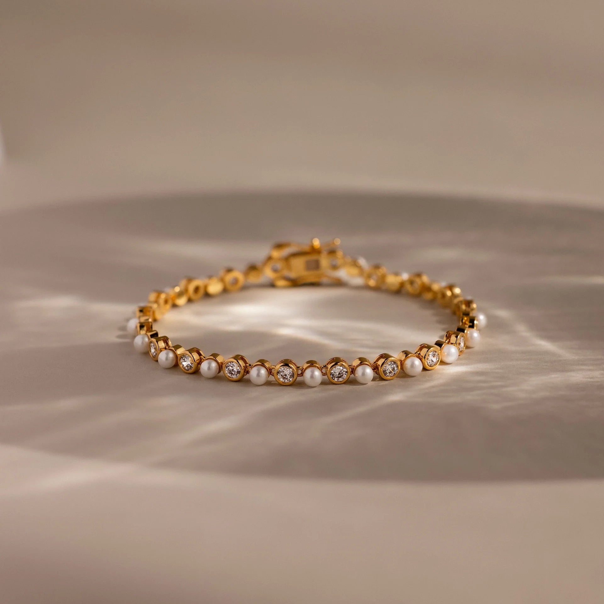 Pearl & Diamond Tennis Bracelet Silver 18K Gold Plated