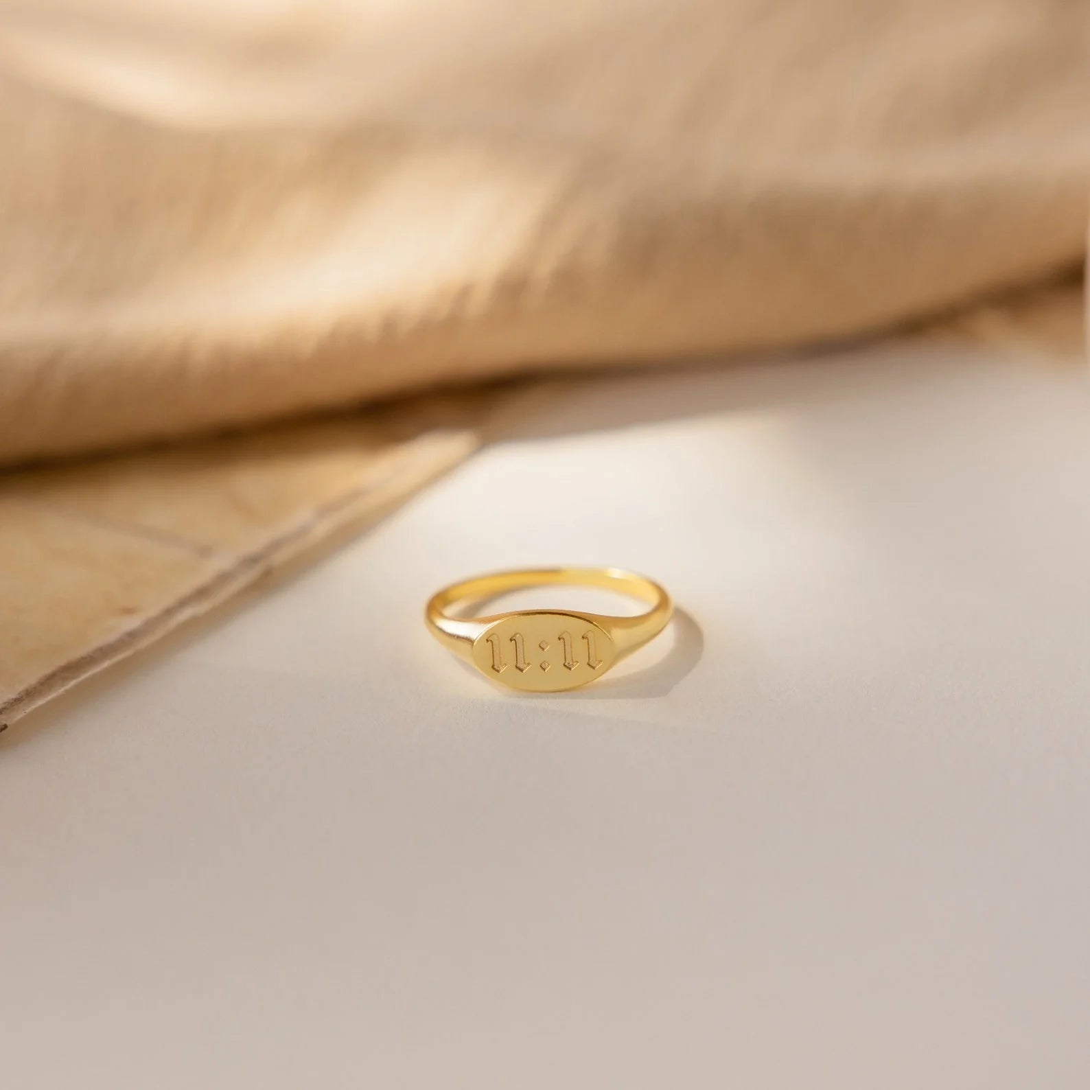 Oval Signet Charm Ring Silver 18K Gold Plated