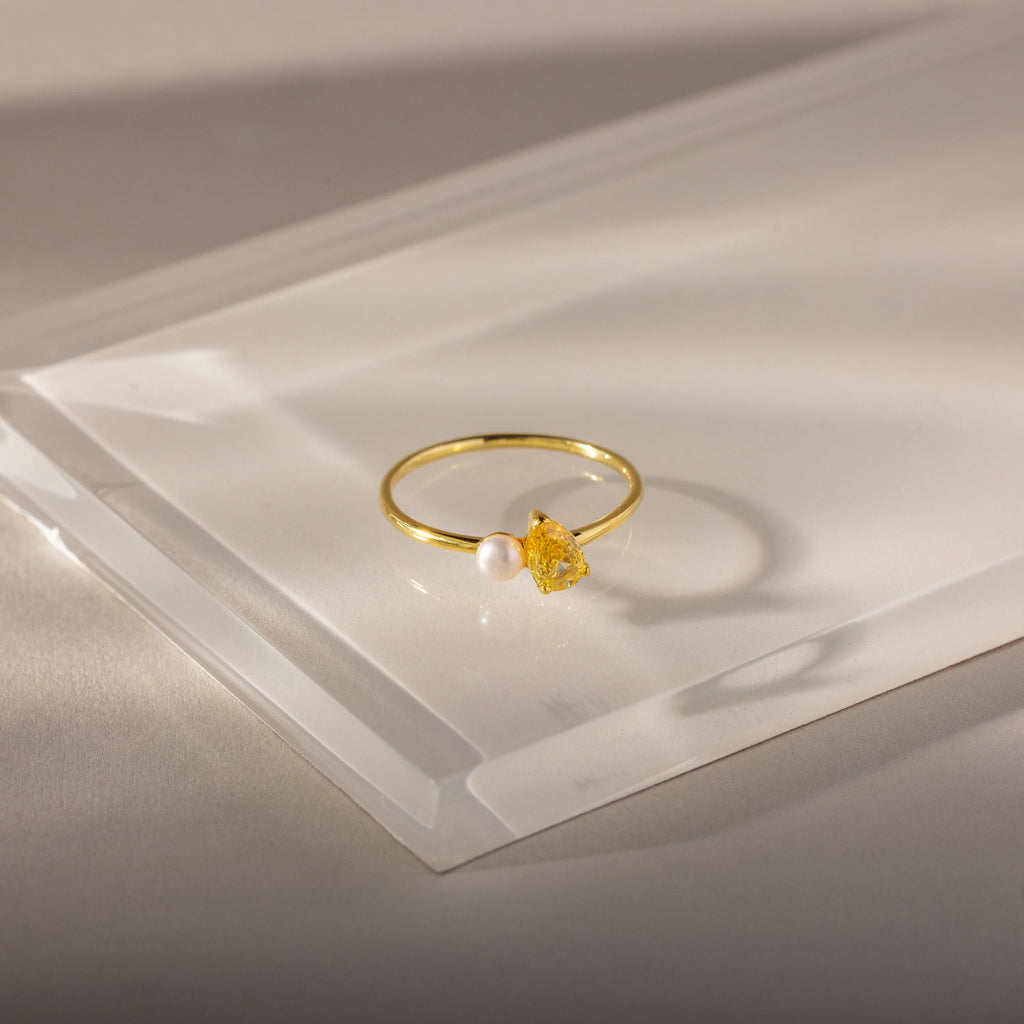 Teardrop Topaz & Pearl Ring Silver 18K Gold Plated