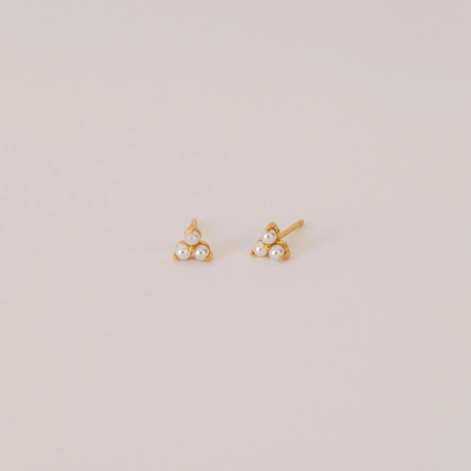 Maud Pearl Studs