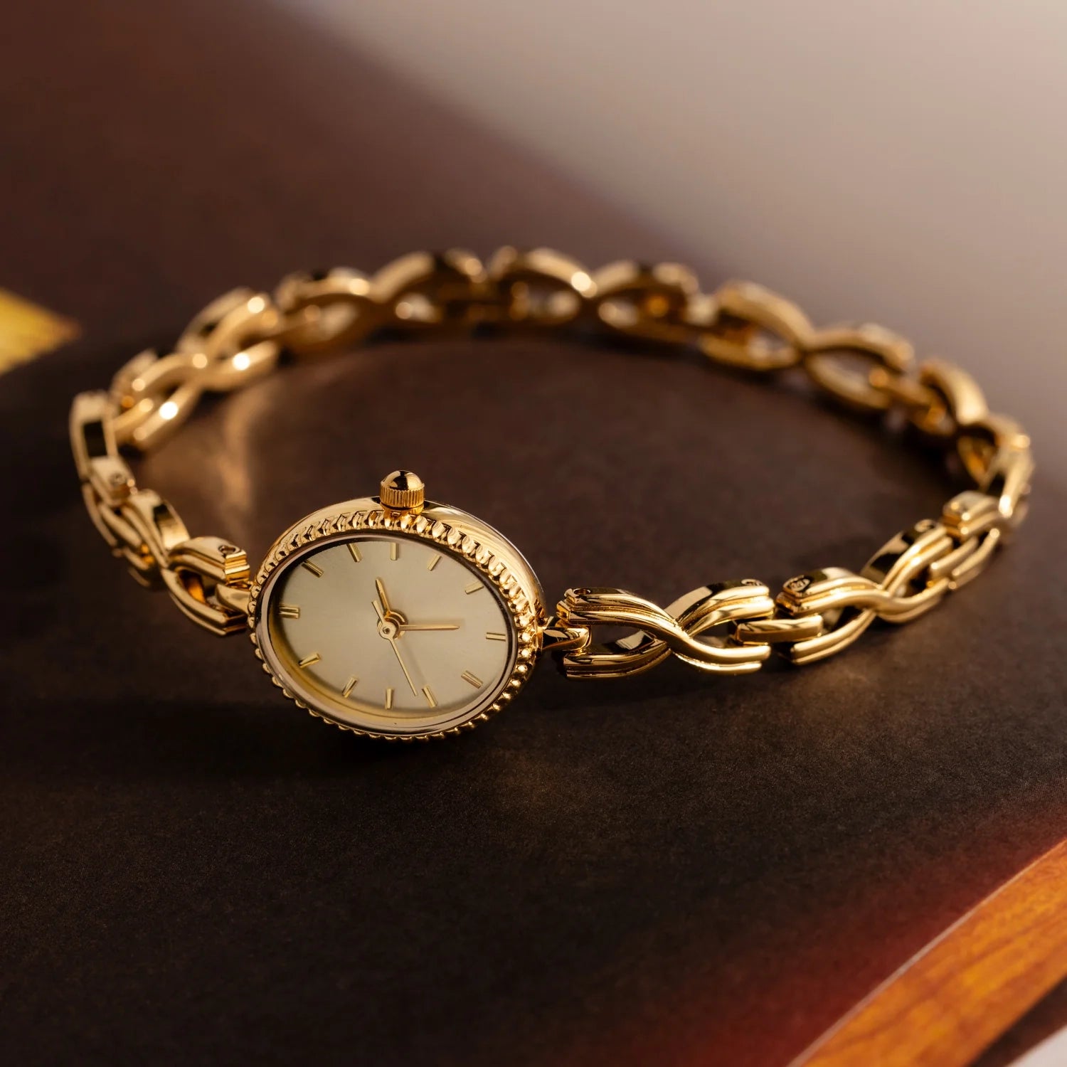 Oval Infinity Link Timepiece Silver 18K Gold Plated