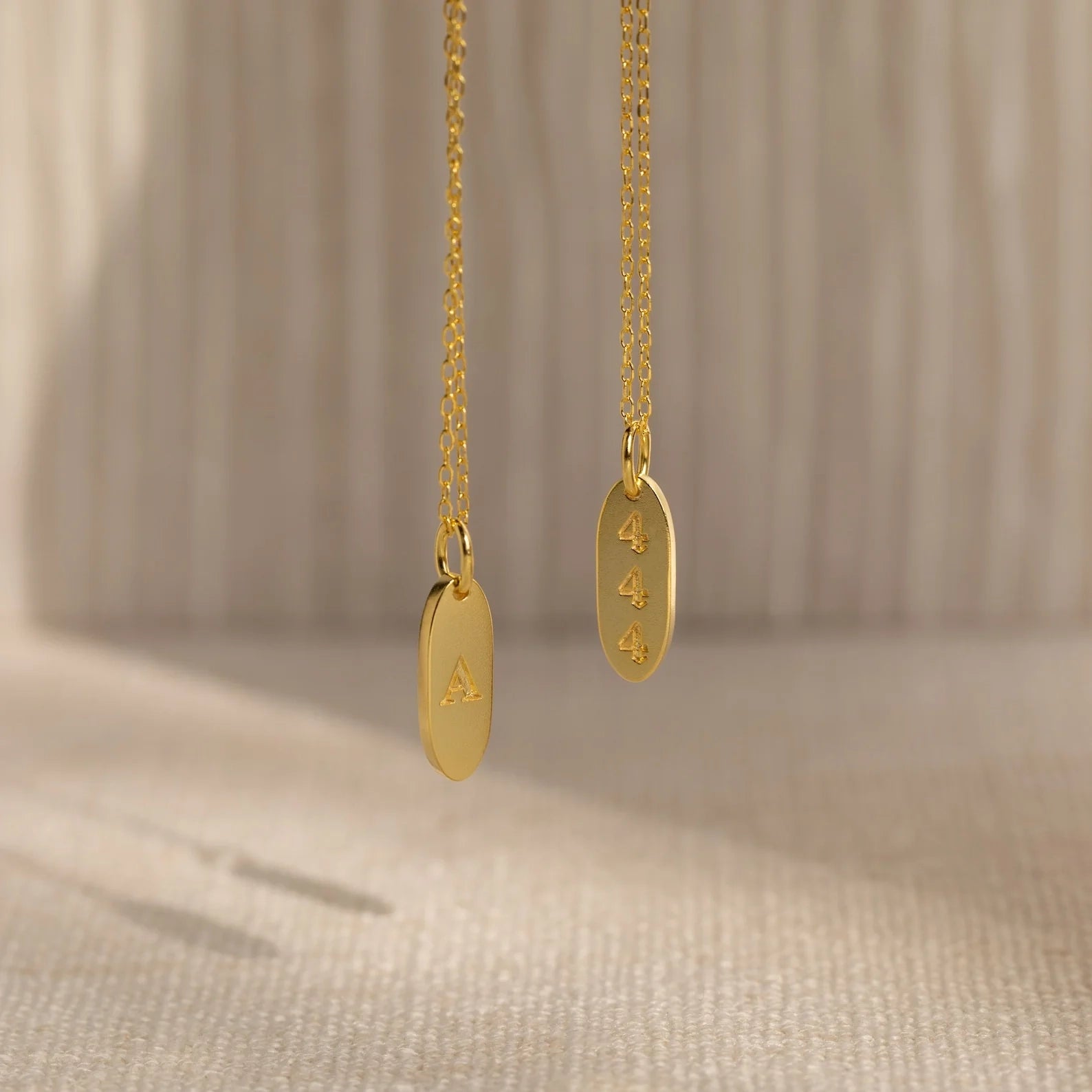 Old English Oval Tag Necklace Silver 18K Gold Plated