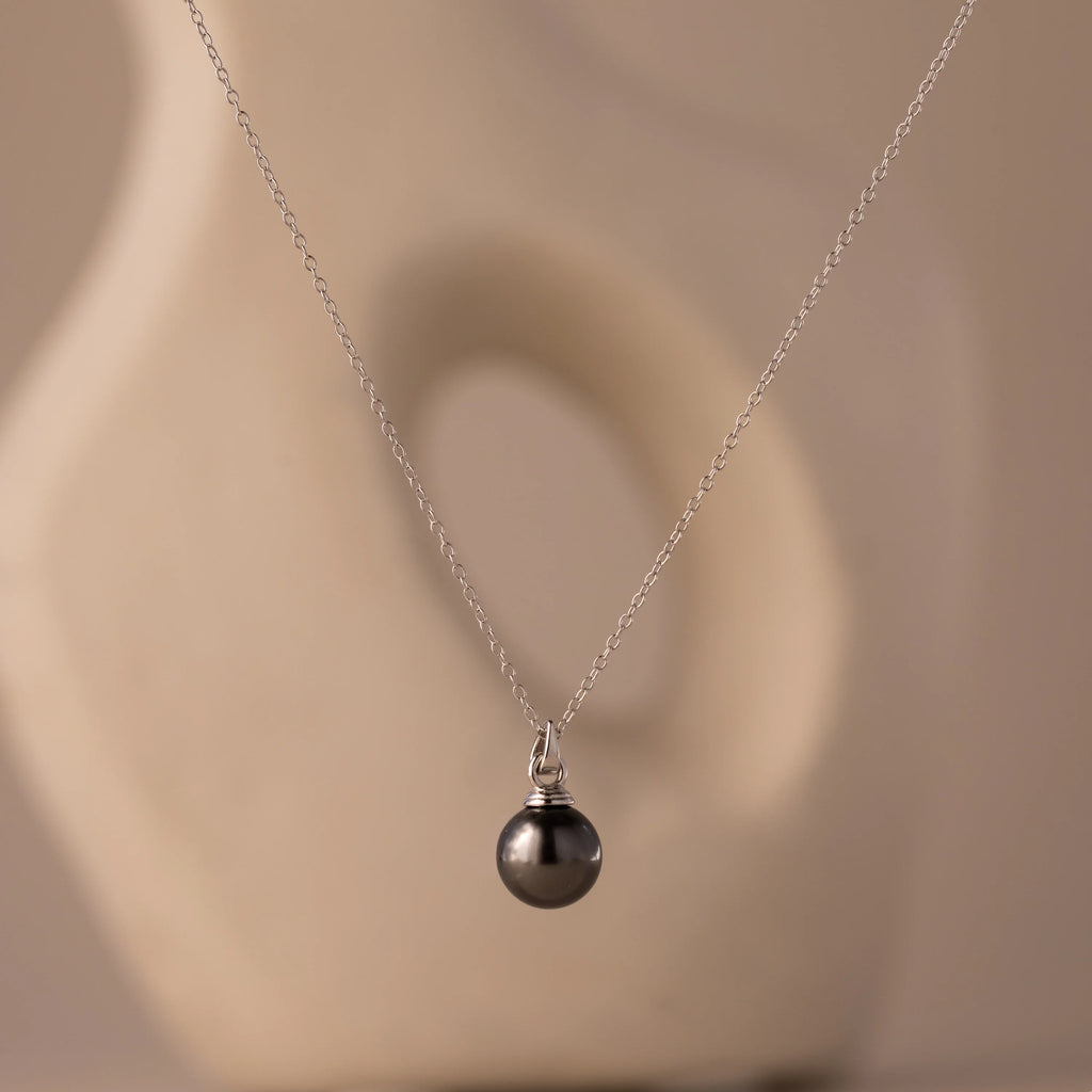 Midnight Pearl Necklace  Silver 18K Gold Plated