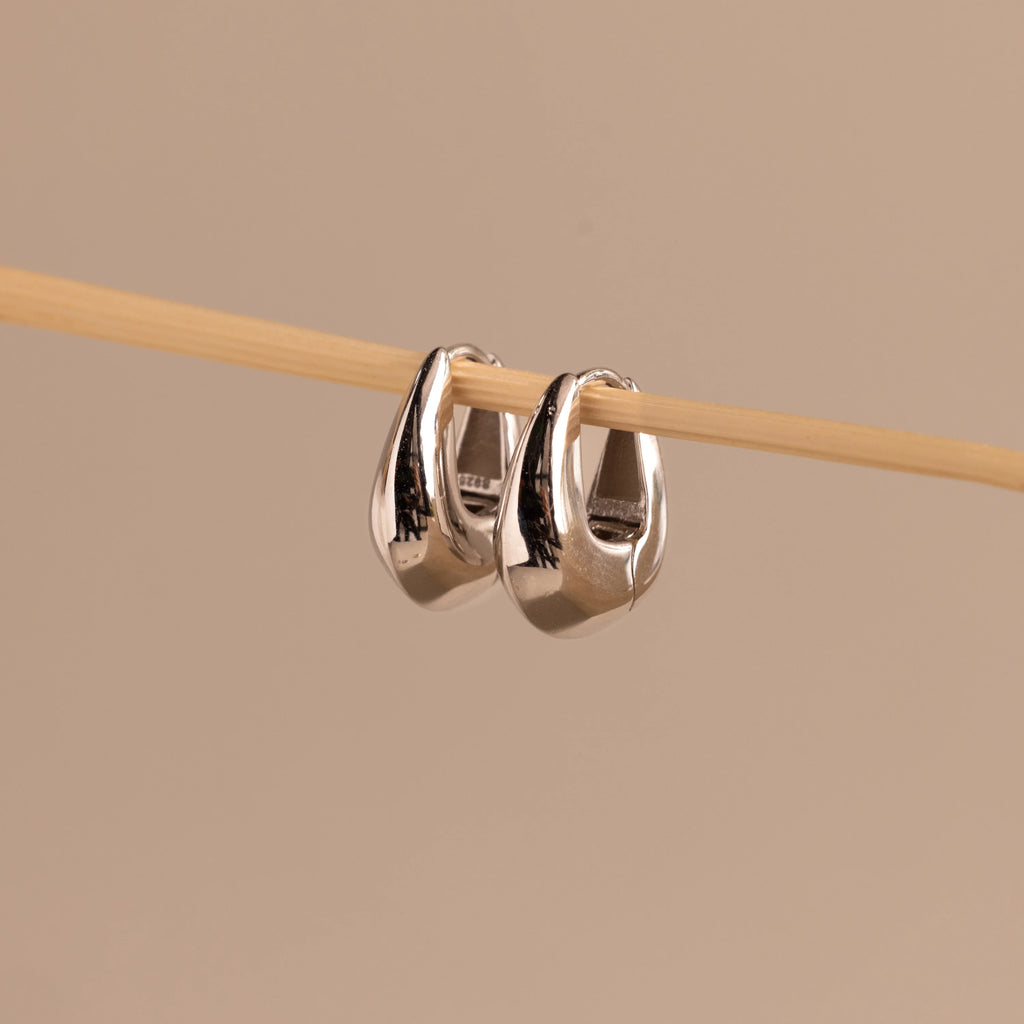 Bold Oval Huggies Silver 18K Gold Plated