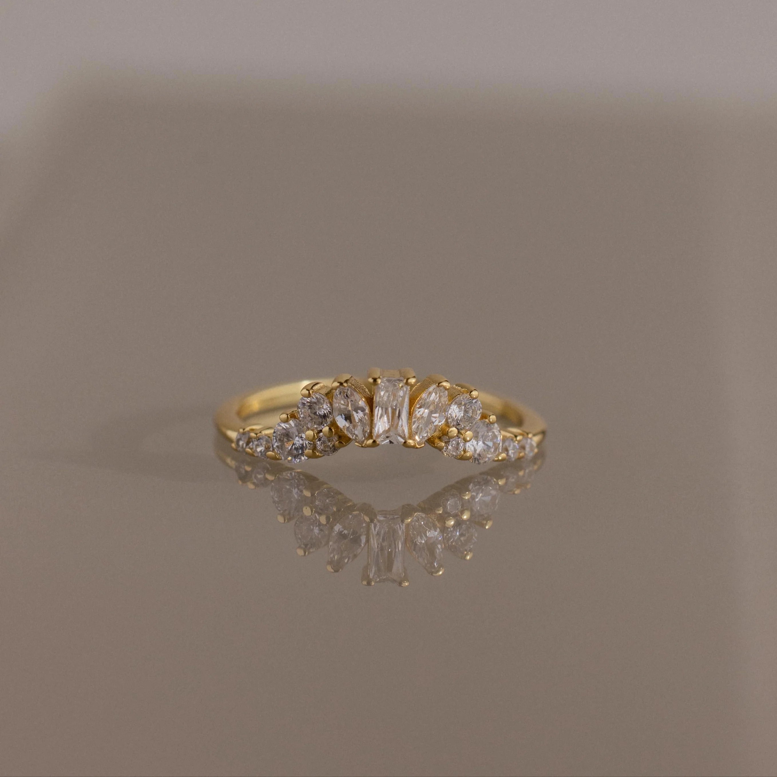 Diamond Curve Cluster Ring Silver 18K Gold Plated