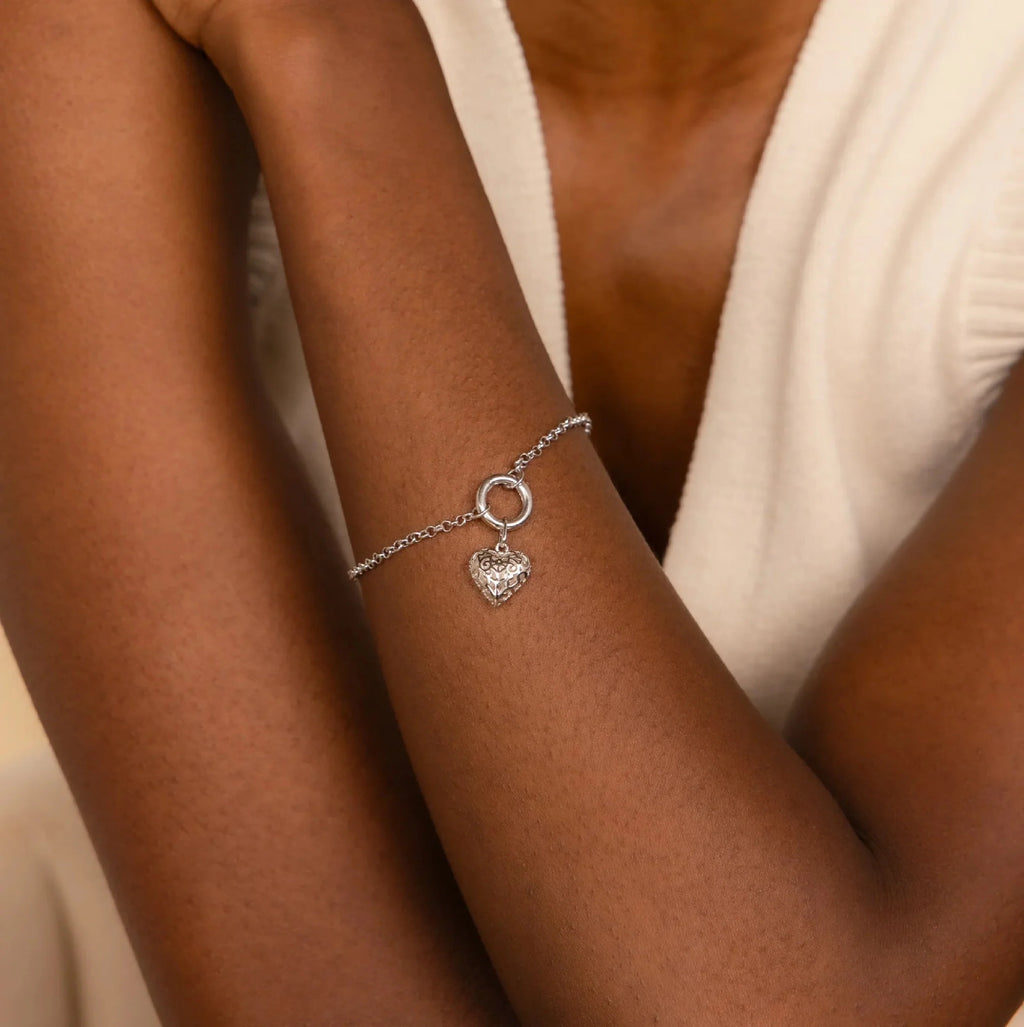 Circle Link Charm Bracelet