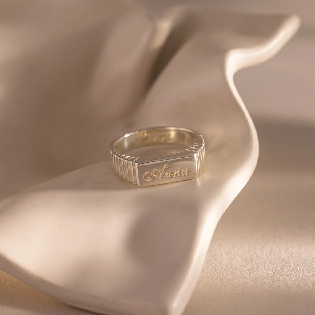 Ribbed Name Signet Ring Silver 18K Gold Plated