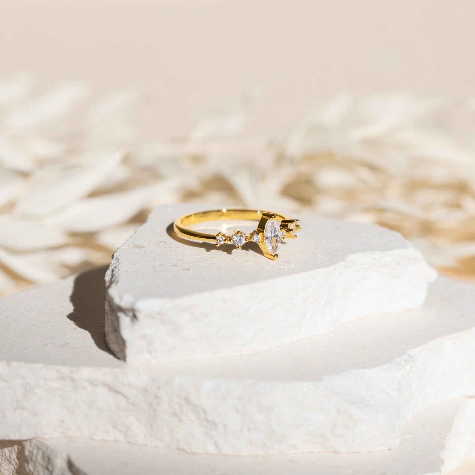 Marquise & Round Diamond Ring Silver 18K Gold Plated