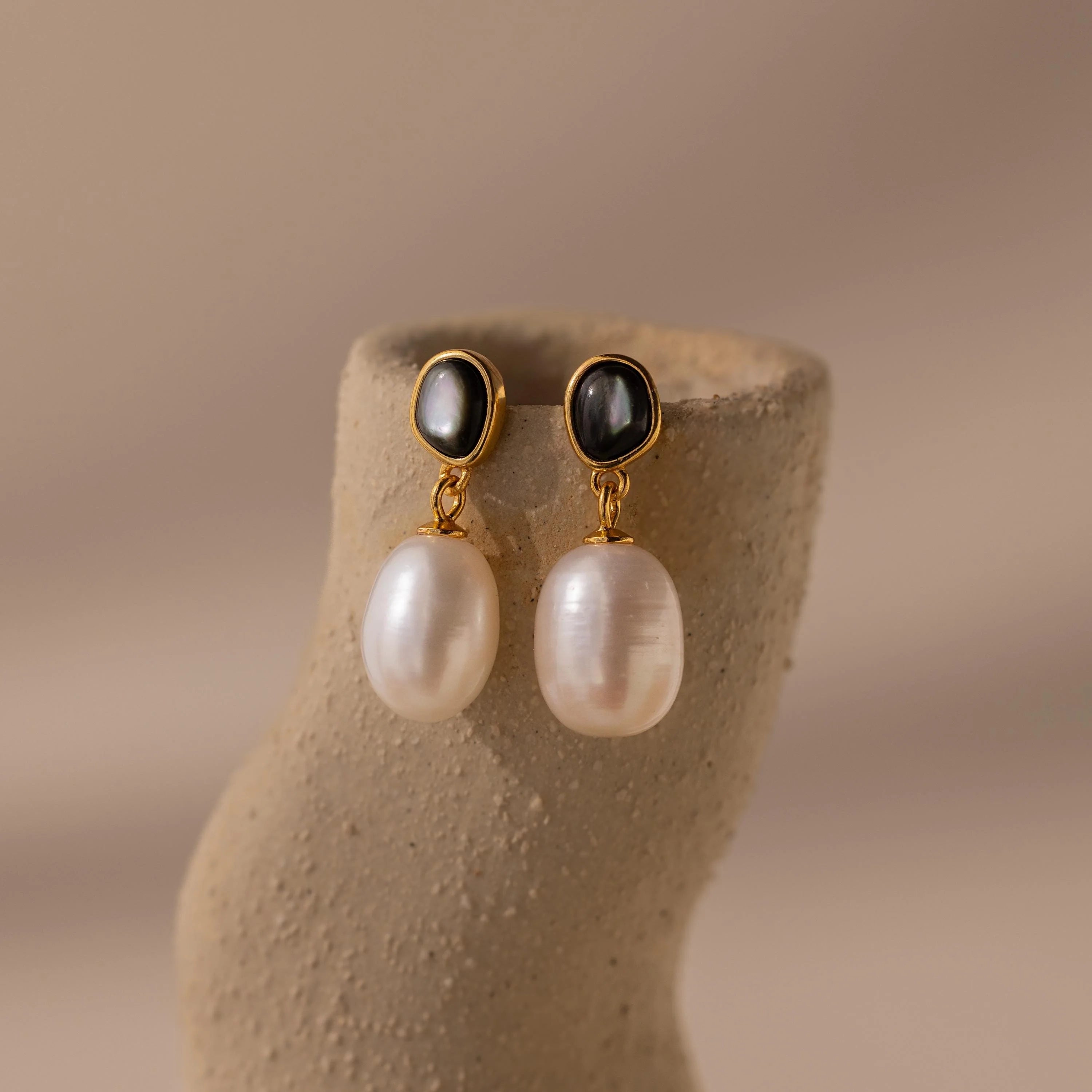 Midnight Pearl Drop Earrings Silver 18K Gold Plated