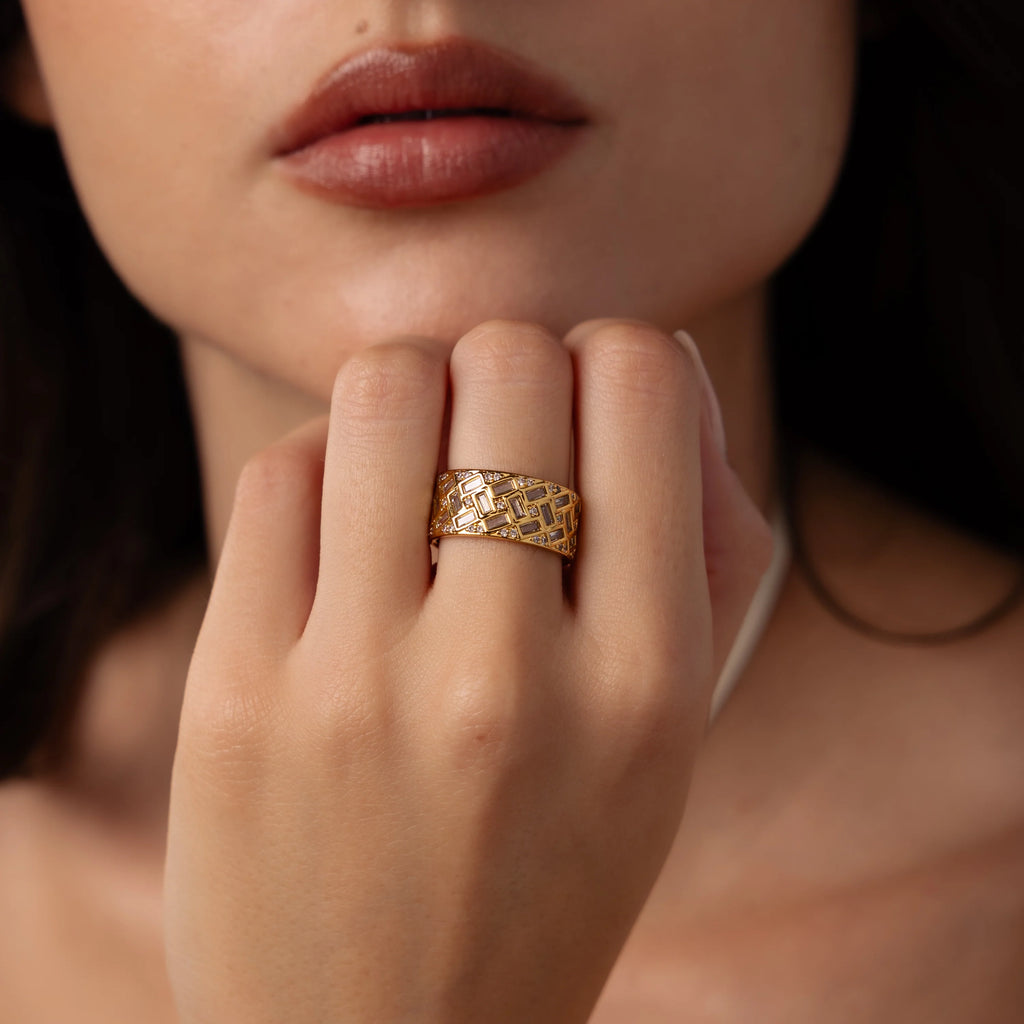 Round & Baguette Diamond Ring Silver 18K Gold Plated
