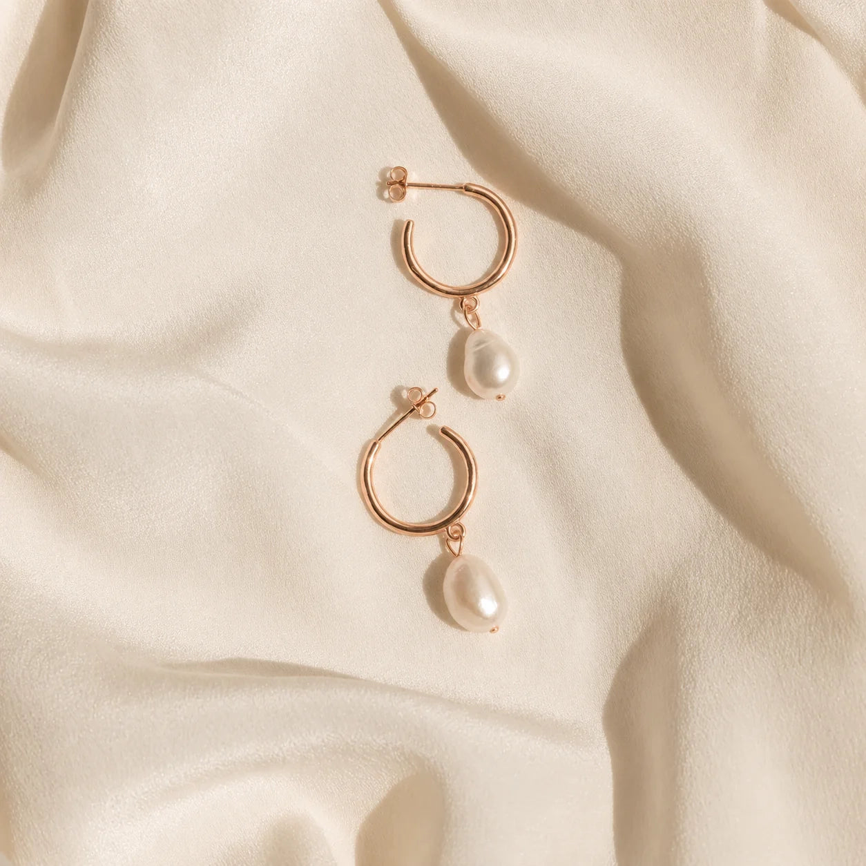 Margot Pearl Hoops