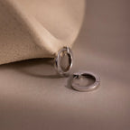 Editor III Huggies Silver 18K Gold Plated