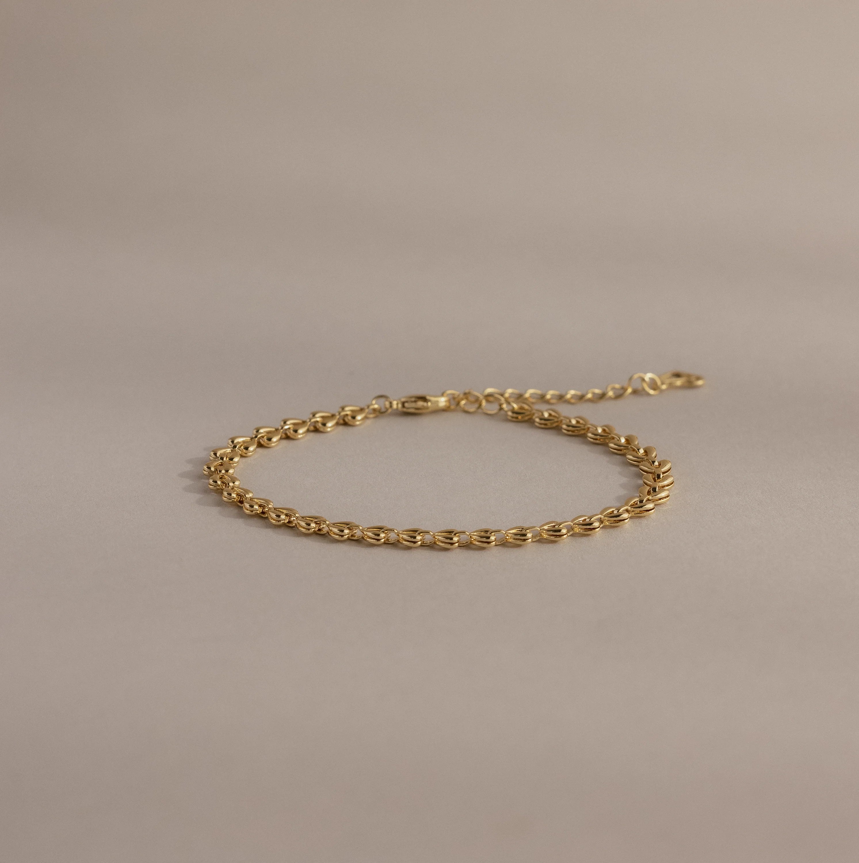 Tiny Link Heart Bracelet Silver 18K Gold Plated