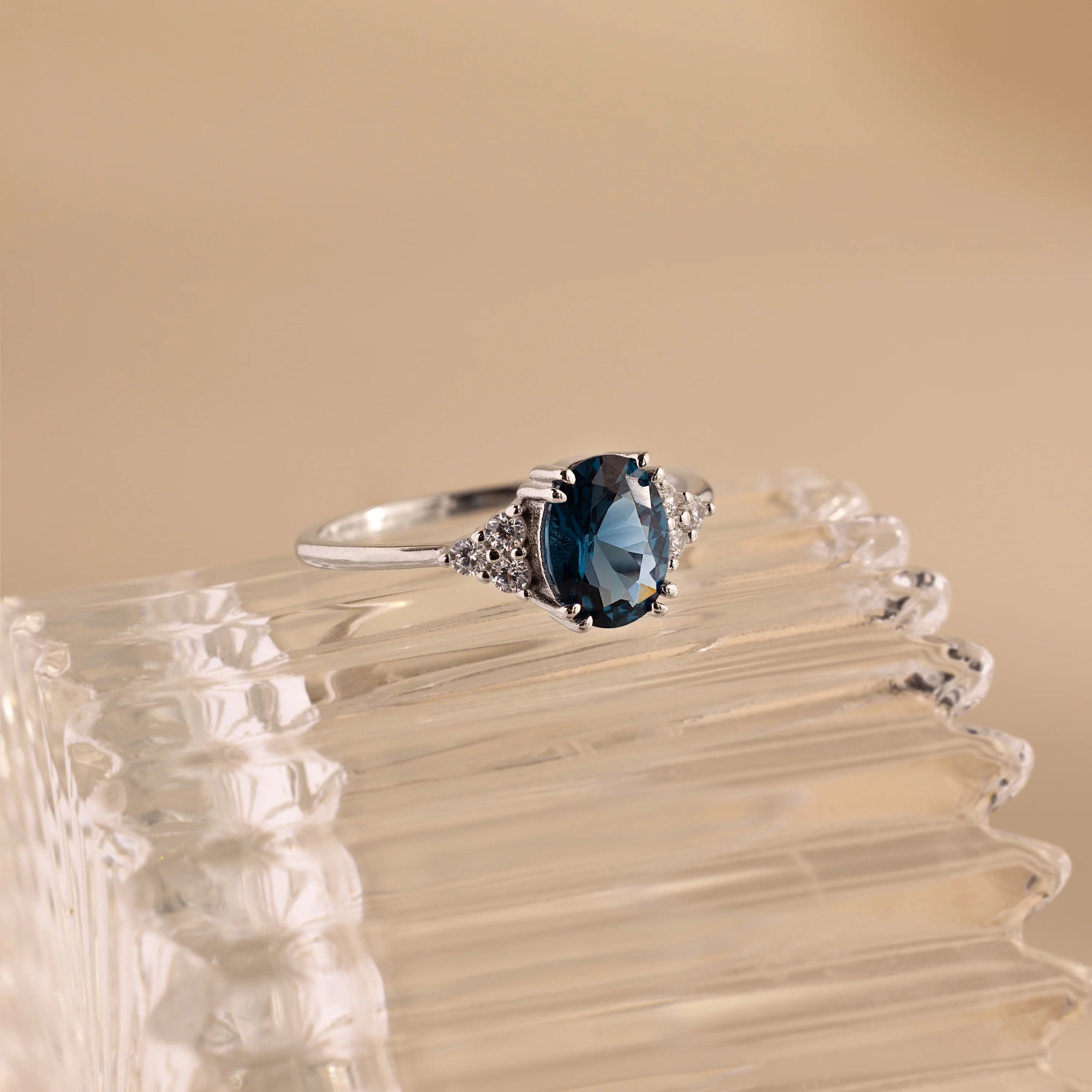 Elizabeth Blue Topaz Ring Silver 18K Gold Plated