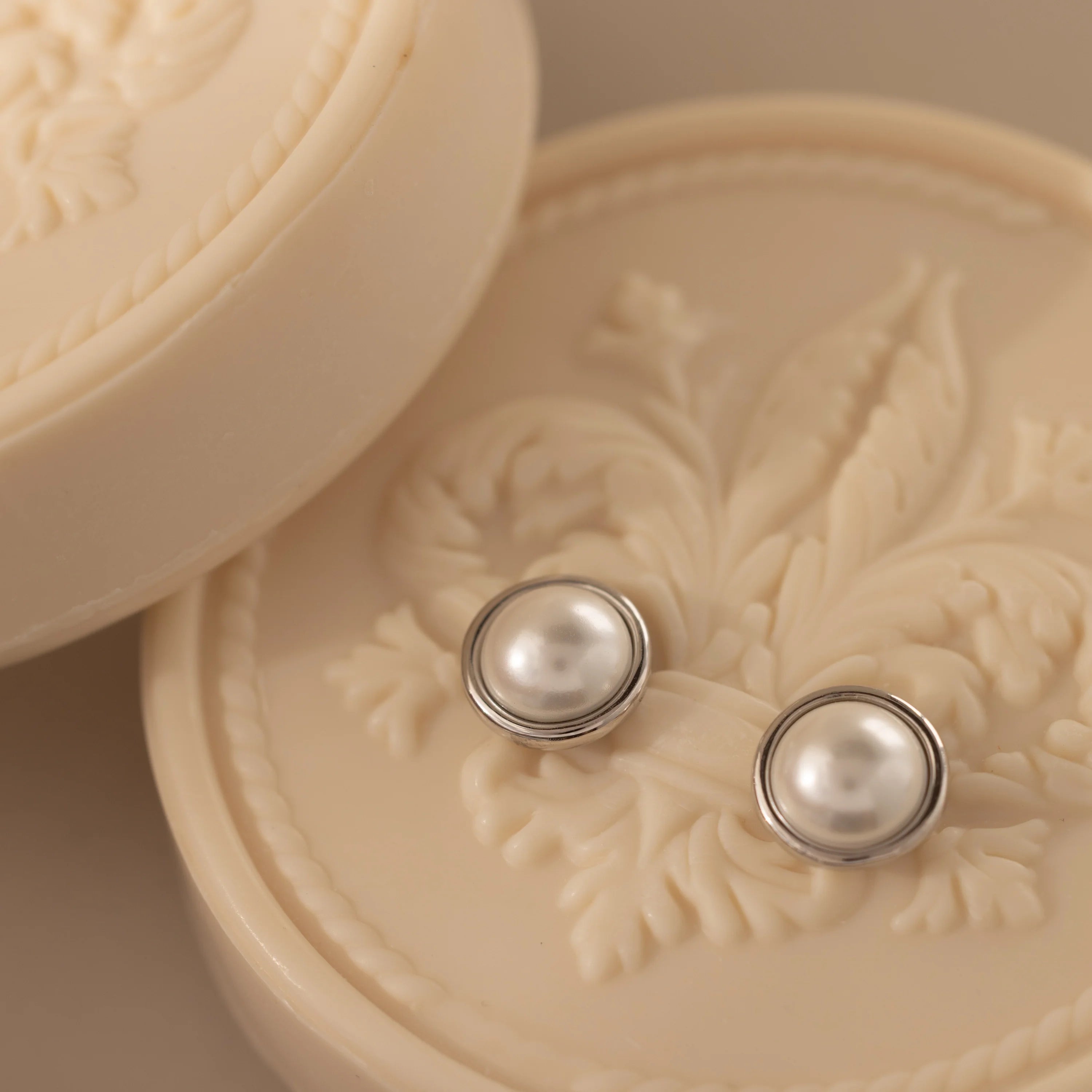 Pearl Bezel Studs Silver 18K Gold Plated