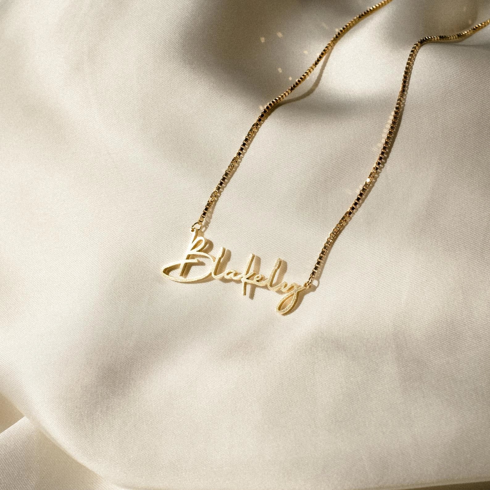Summer Name Necklace in Box Chain Silver 18K Gold Plated