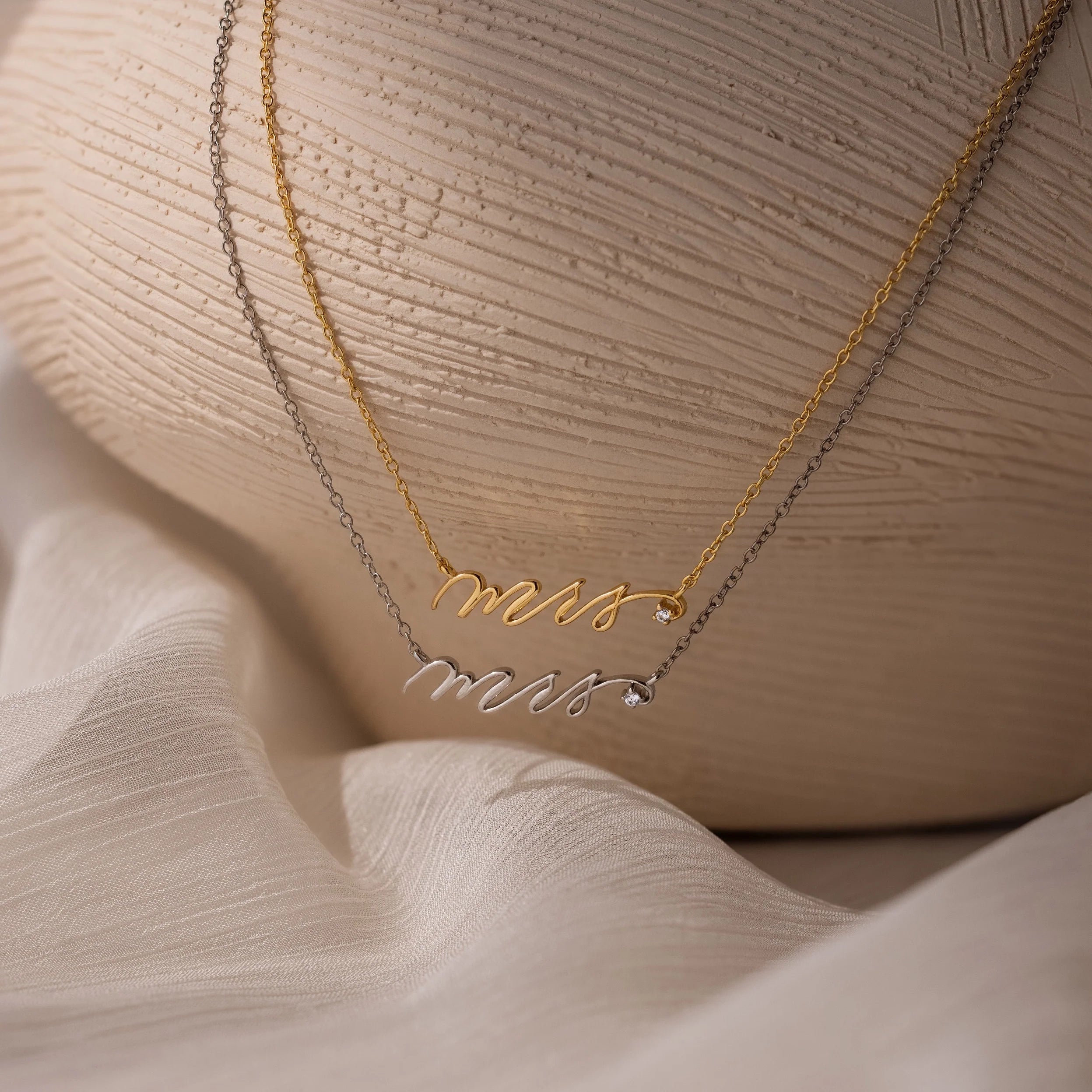 Mrs. Necklace Silver 18K Gold Plated
