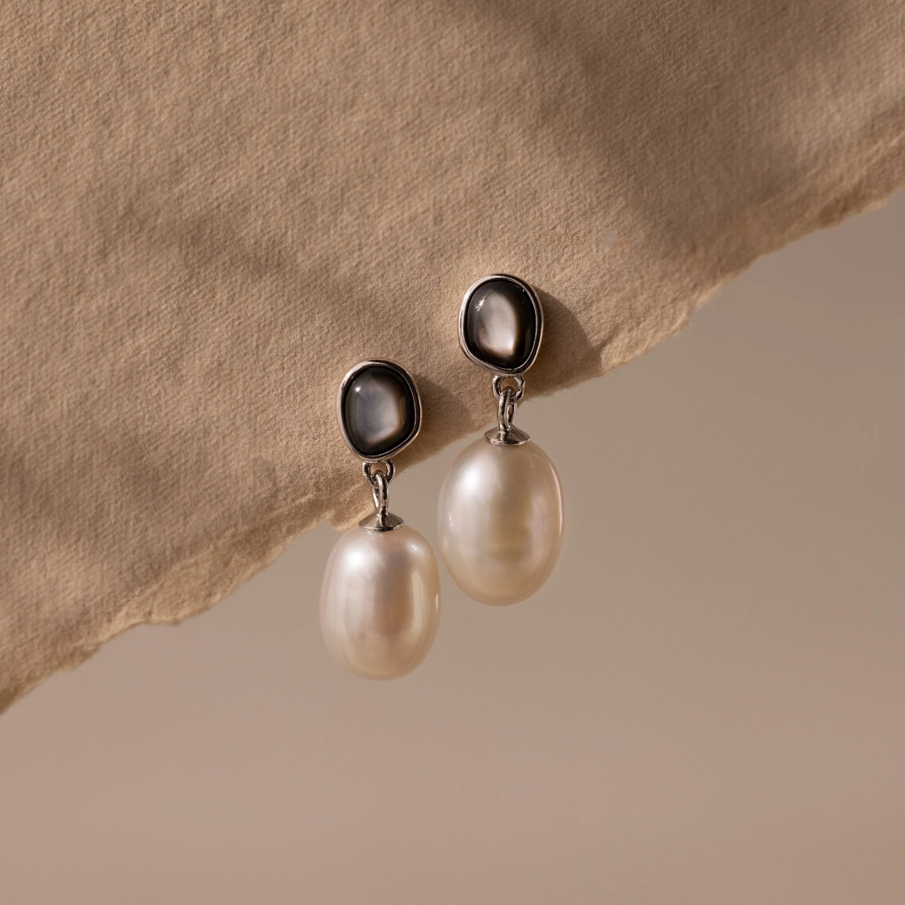 Midnight Pearl Drop Earrings Silver 18K Gold Plated