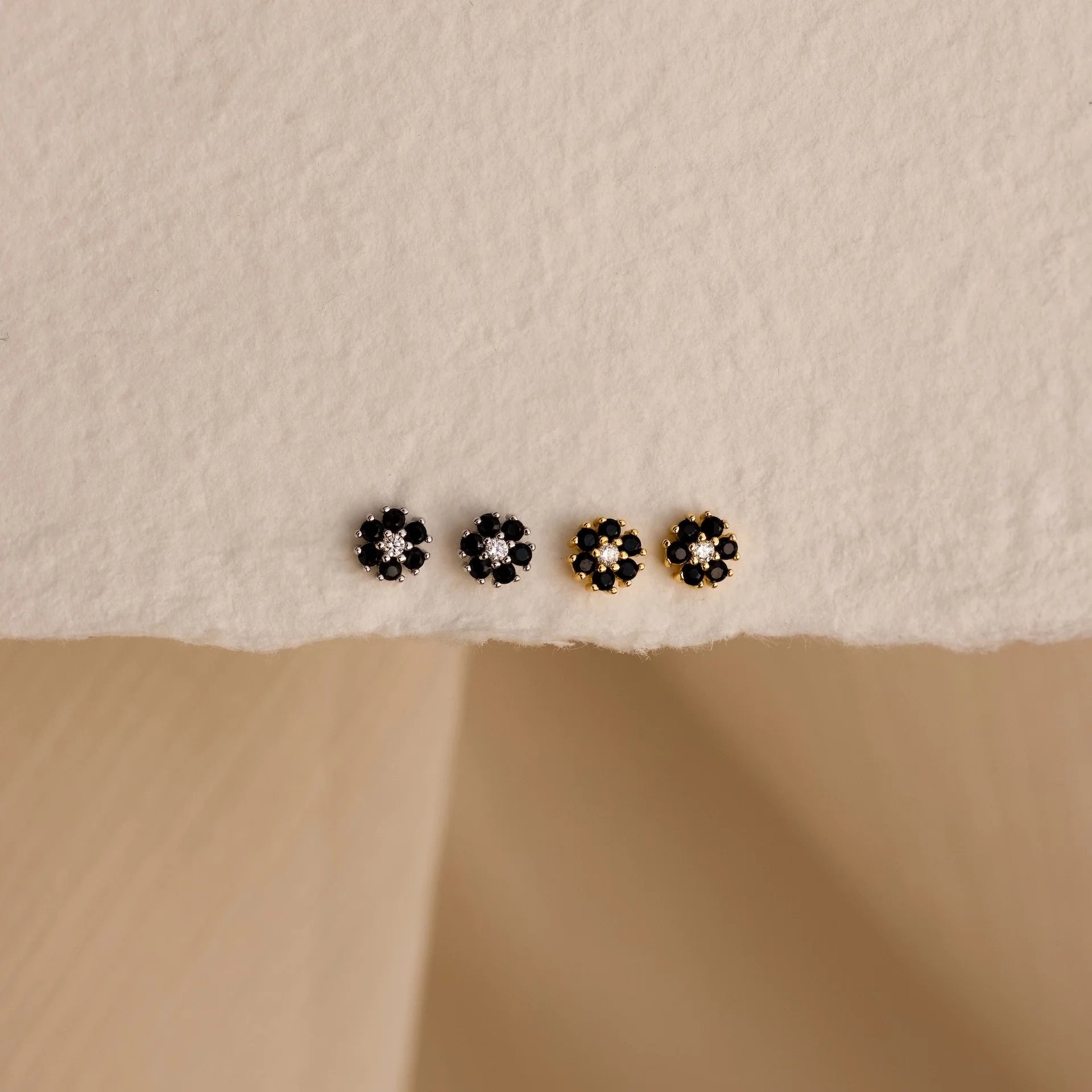 Onyx Flower FlatBack Studs Silver 18K Gold Plated
