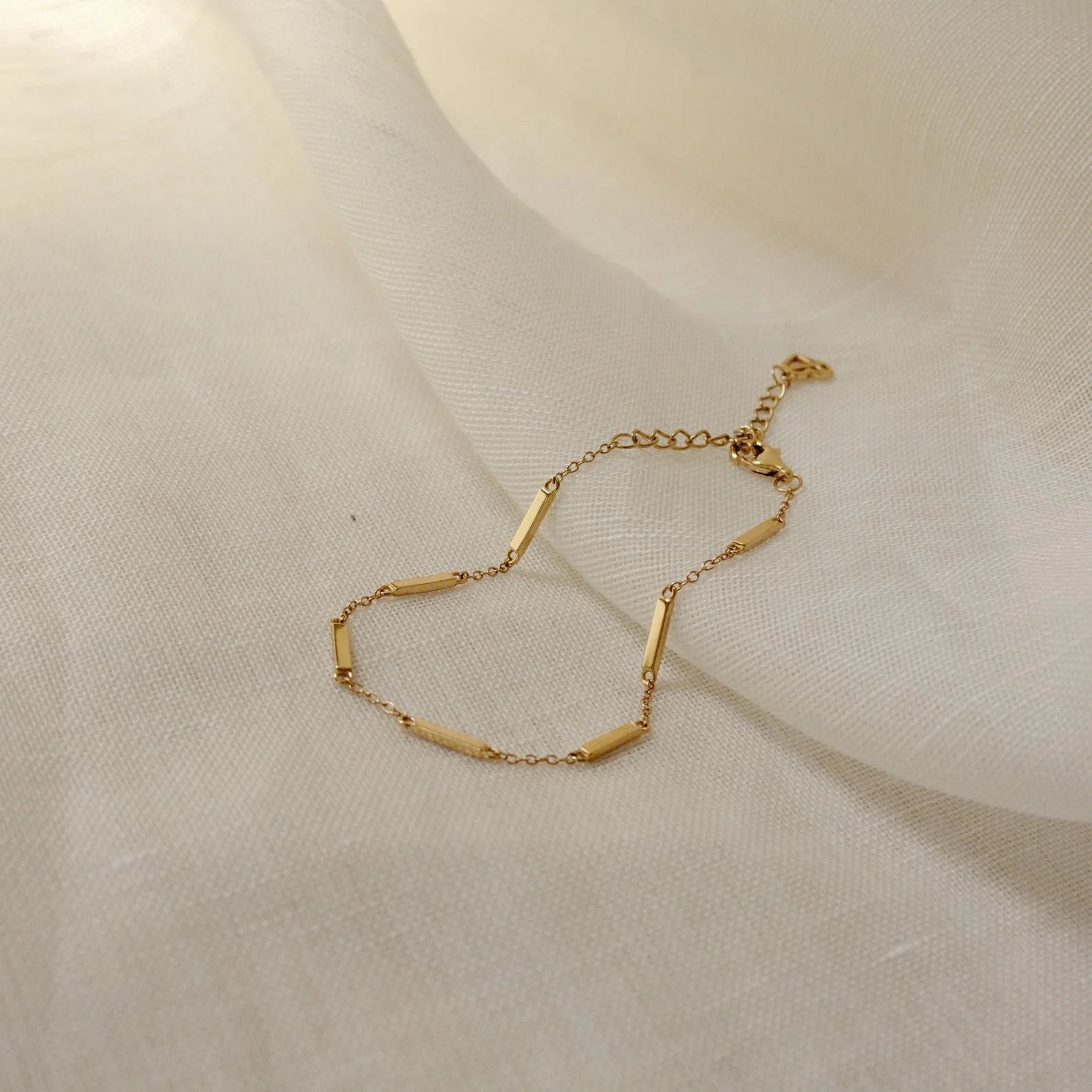 Abby Bar Link Bracelet Silver 18K Gold Plated
