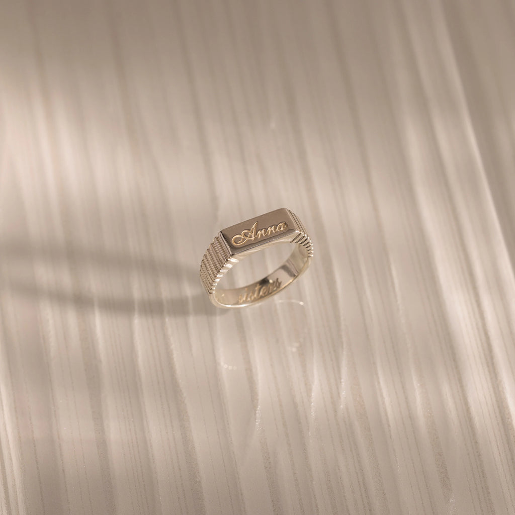 Ribbed Name Signet Ring Silver 18K Gold Plated