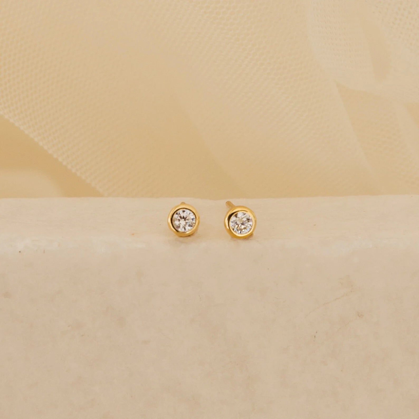 Jane Diamond Studs Silver 18K Gold Plated
