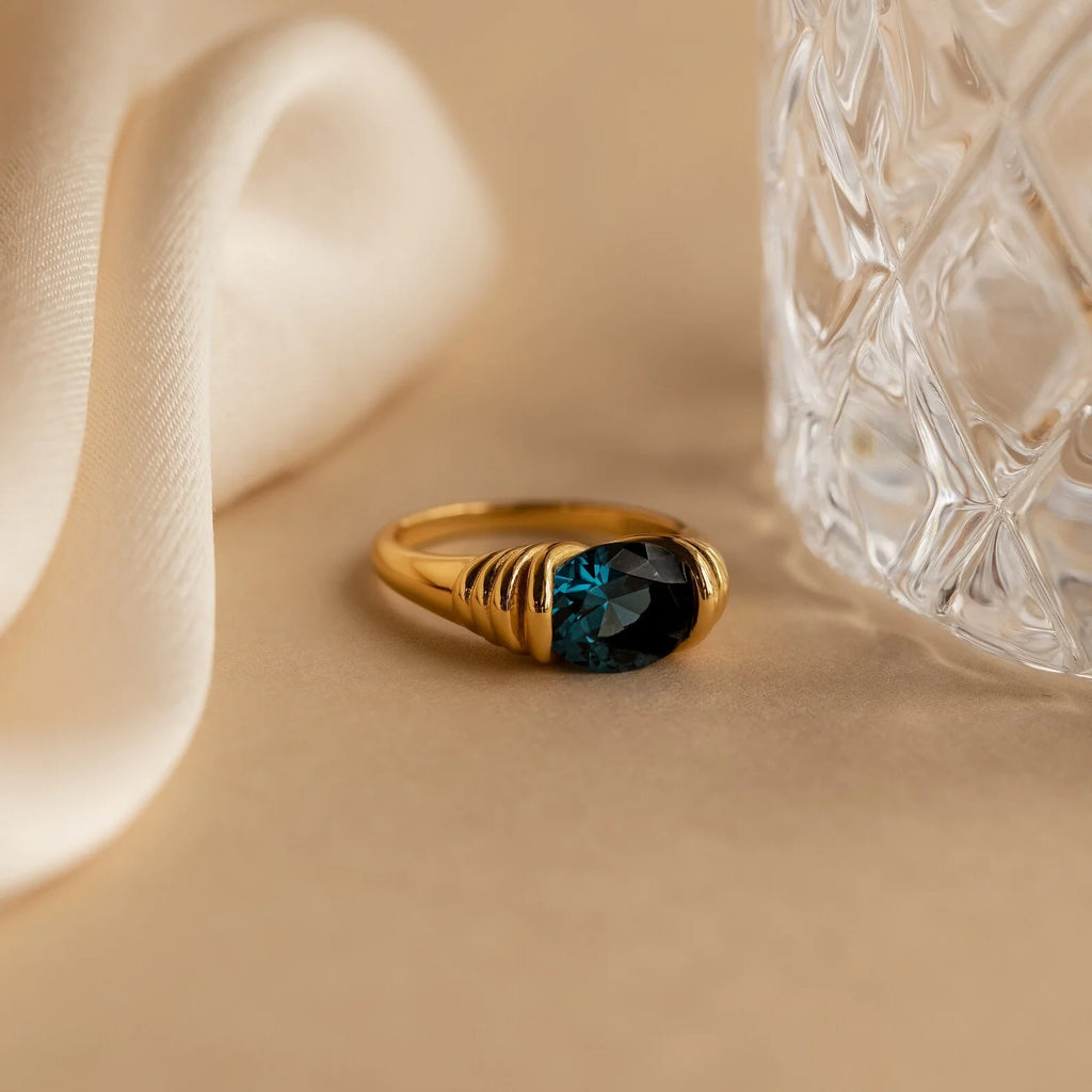 London Blue Signet Ring Silver 18K Gold Plated