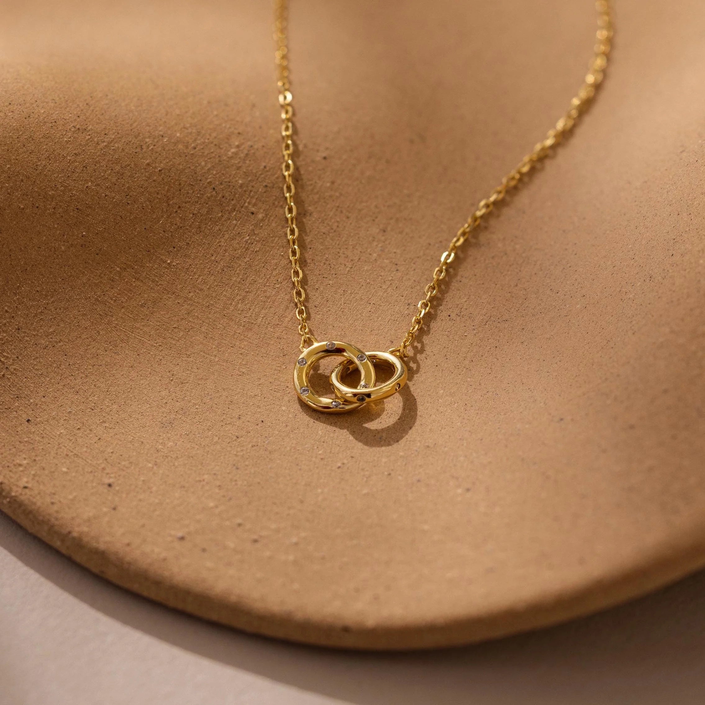 Diamond Interlocking Circle Necklace Silver 18K Gold Plated