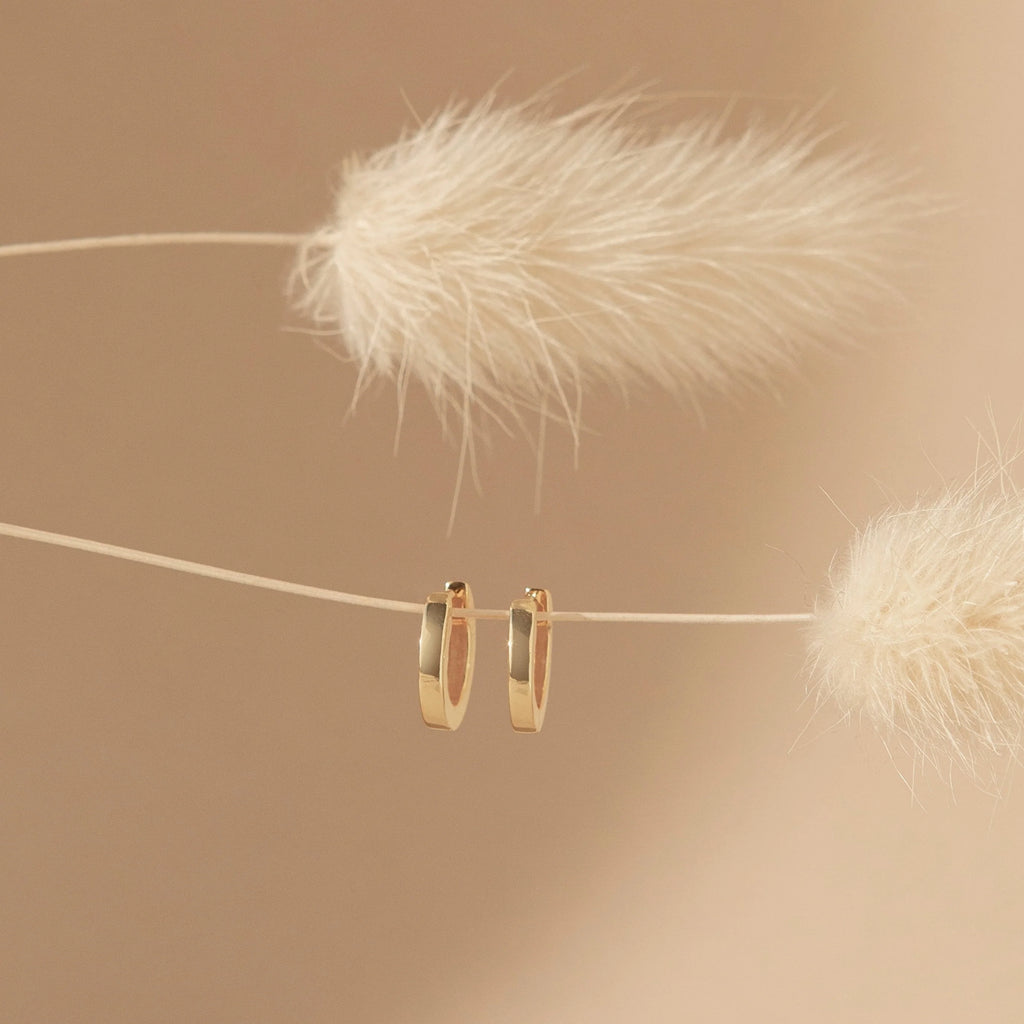 Editor Huggies in Silver 18K Gold Plated