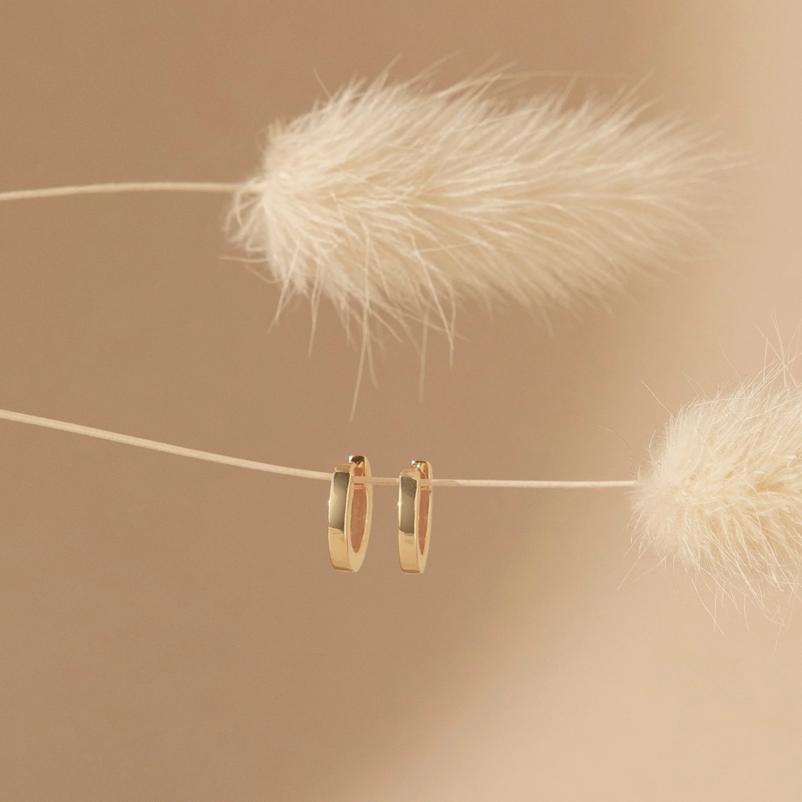 Editor Huggies in Silver 18K Gold Plated