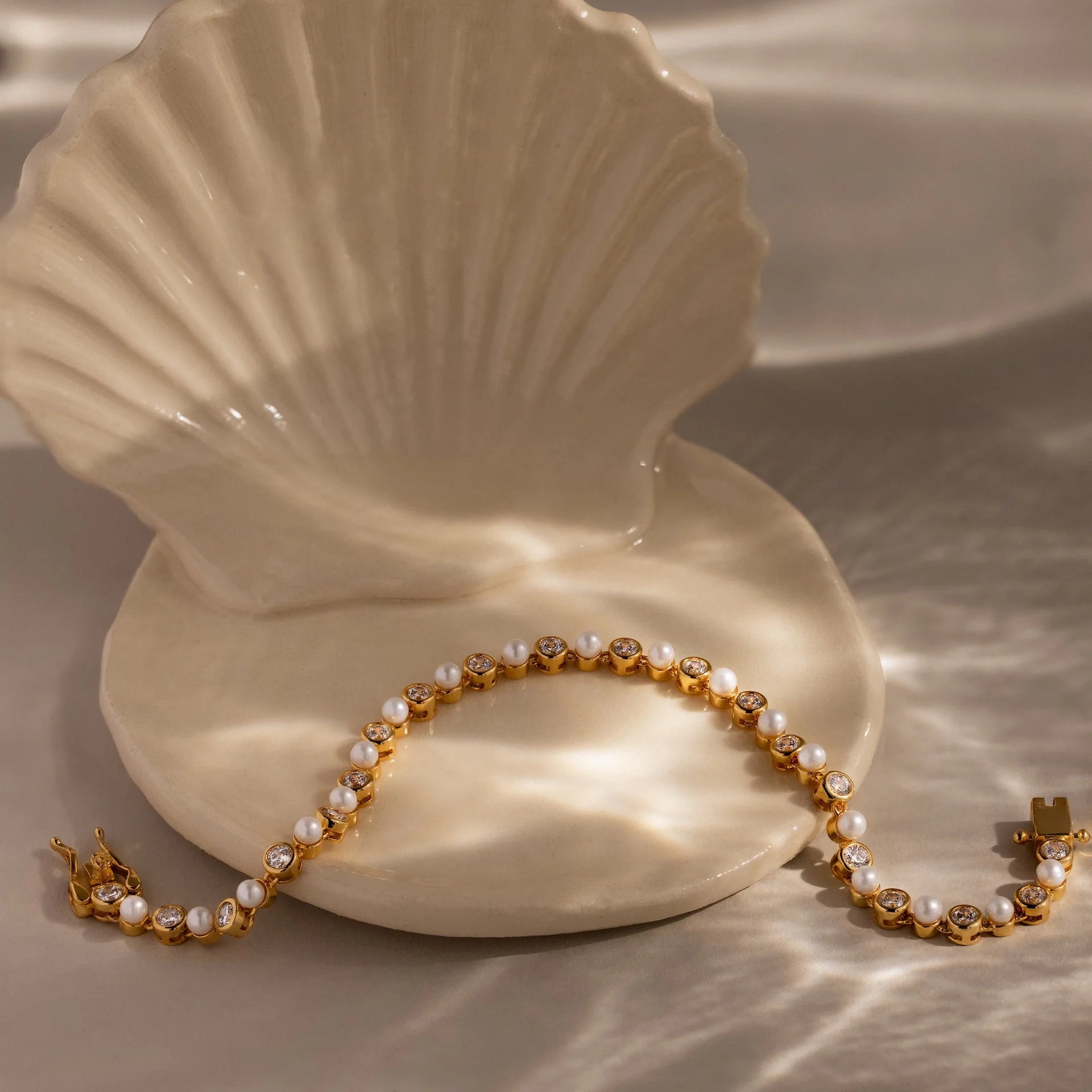 Pearl & Diamond Tennis Bracelet Silver 18K Gold Plated