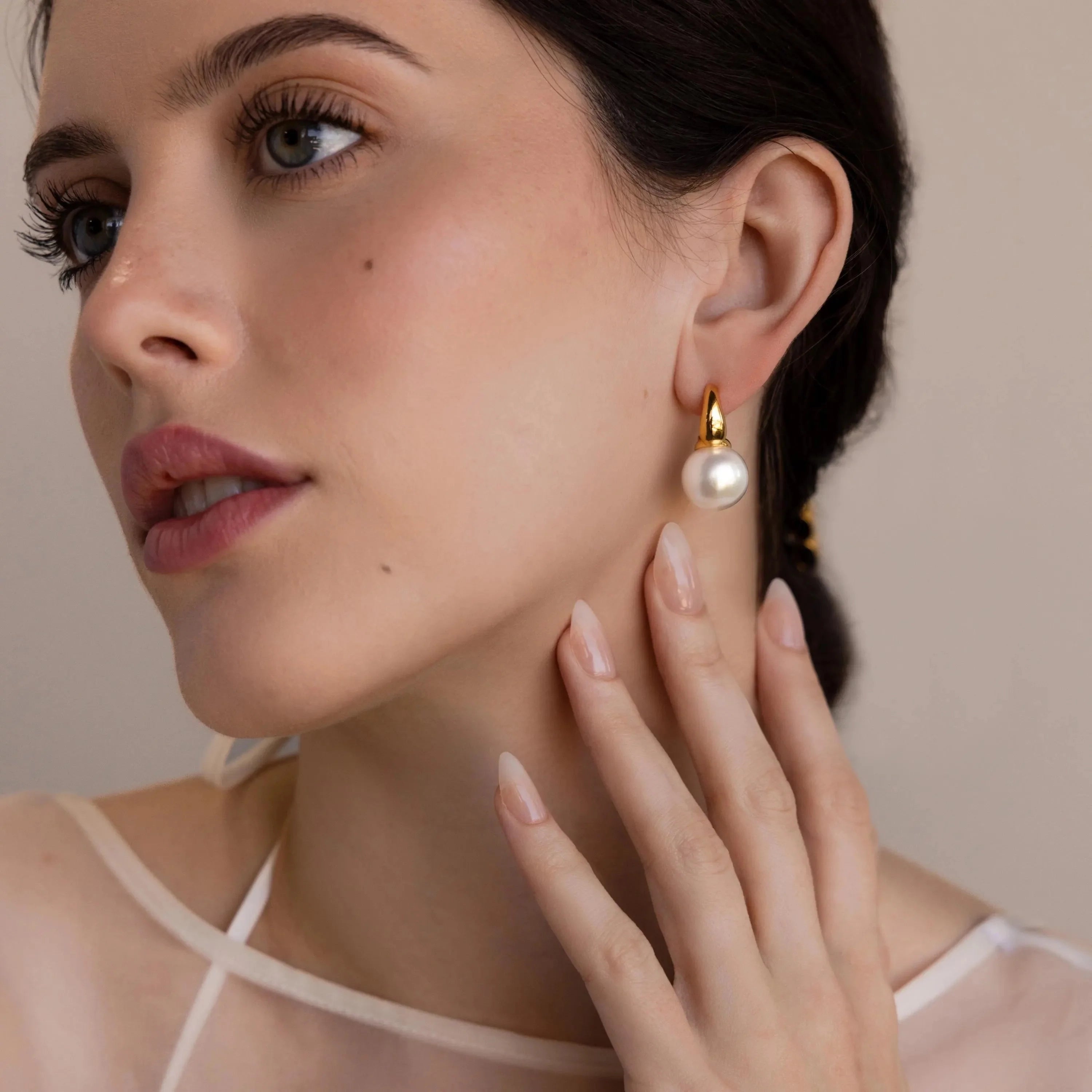 Dome Pearl Huggies Silver 18K Gold Plated