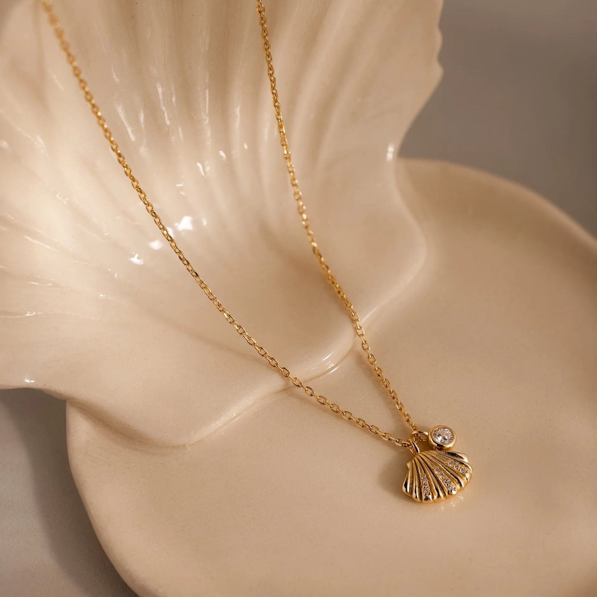 Diamond Seashell Charm Necklace Silver 18K Gold Plated
